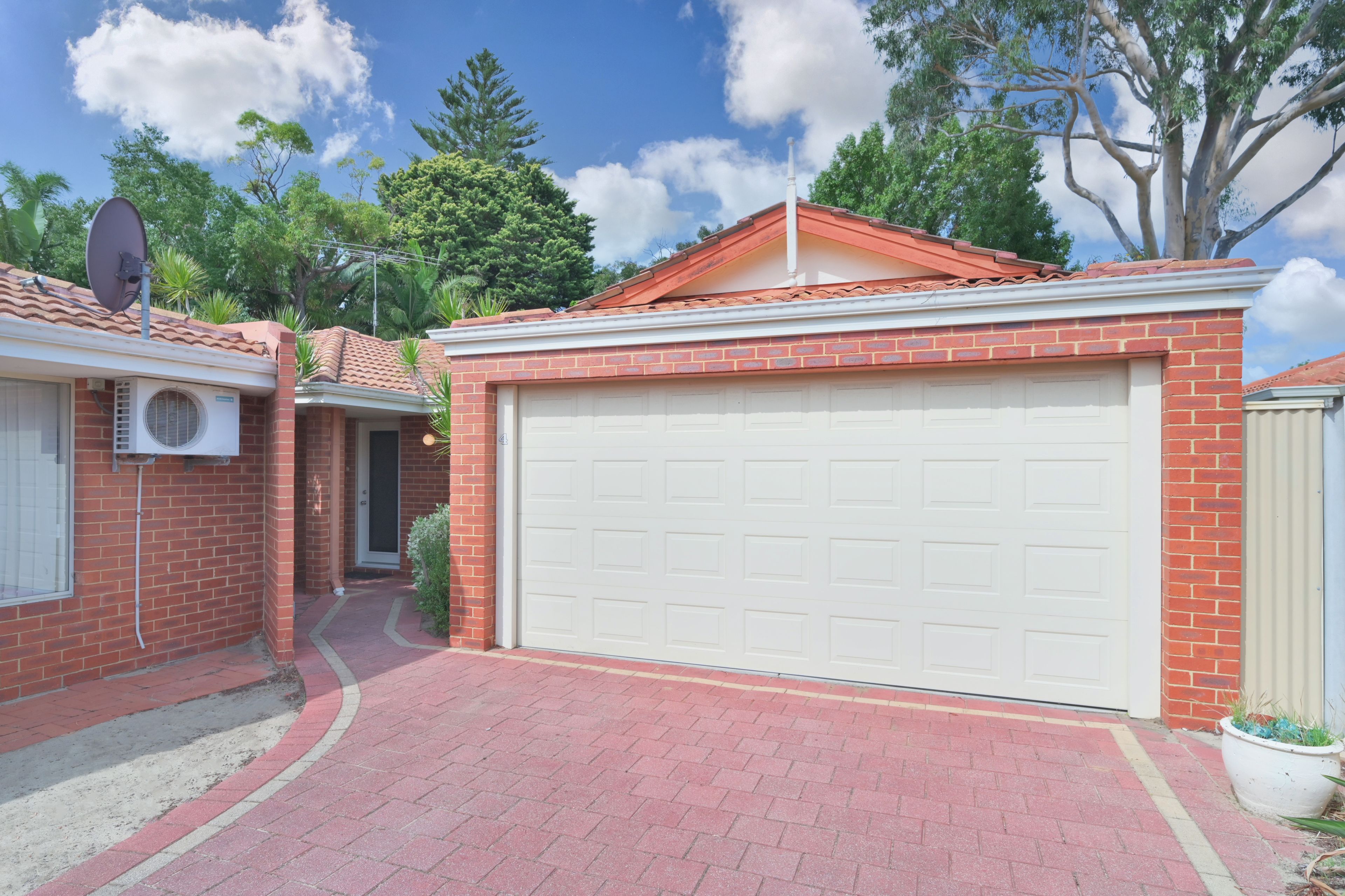 4/19 Ungaroo Road, Westminster, WA 6061