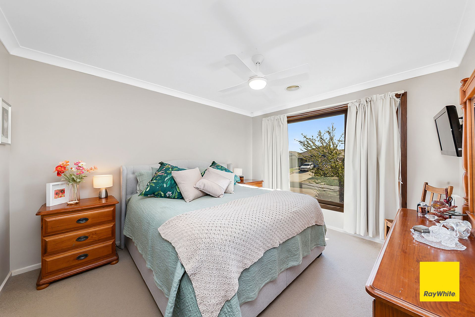 22 Larmer Street — photo 11 of 25