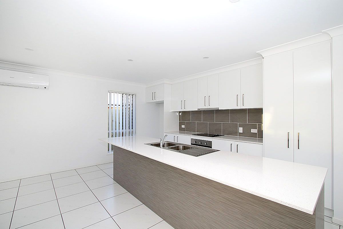 13 Lomond Street, SOUTH RIPLEY, QLD 4306
