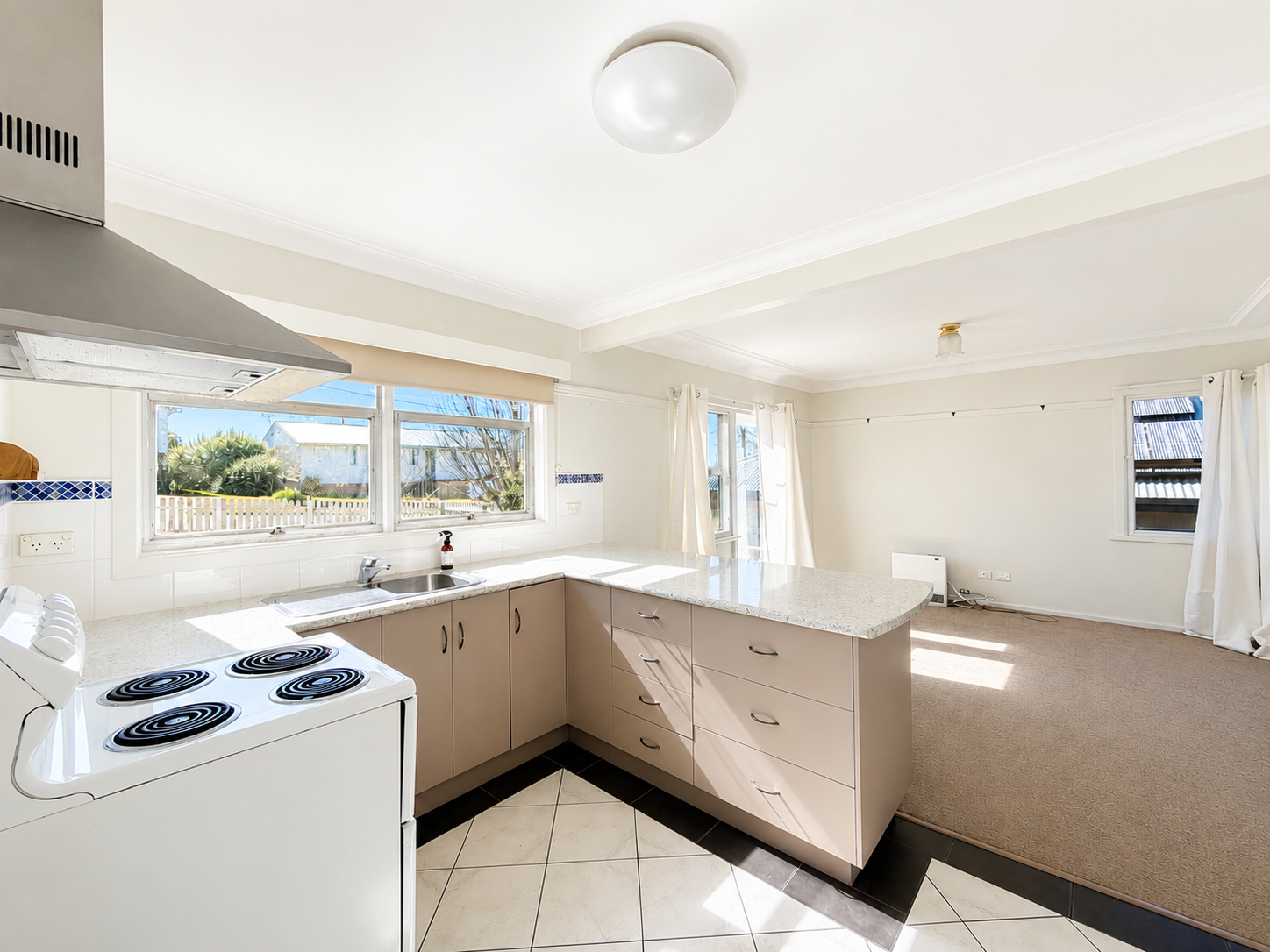 6 College Avenue, Armidale, NSW 2350