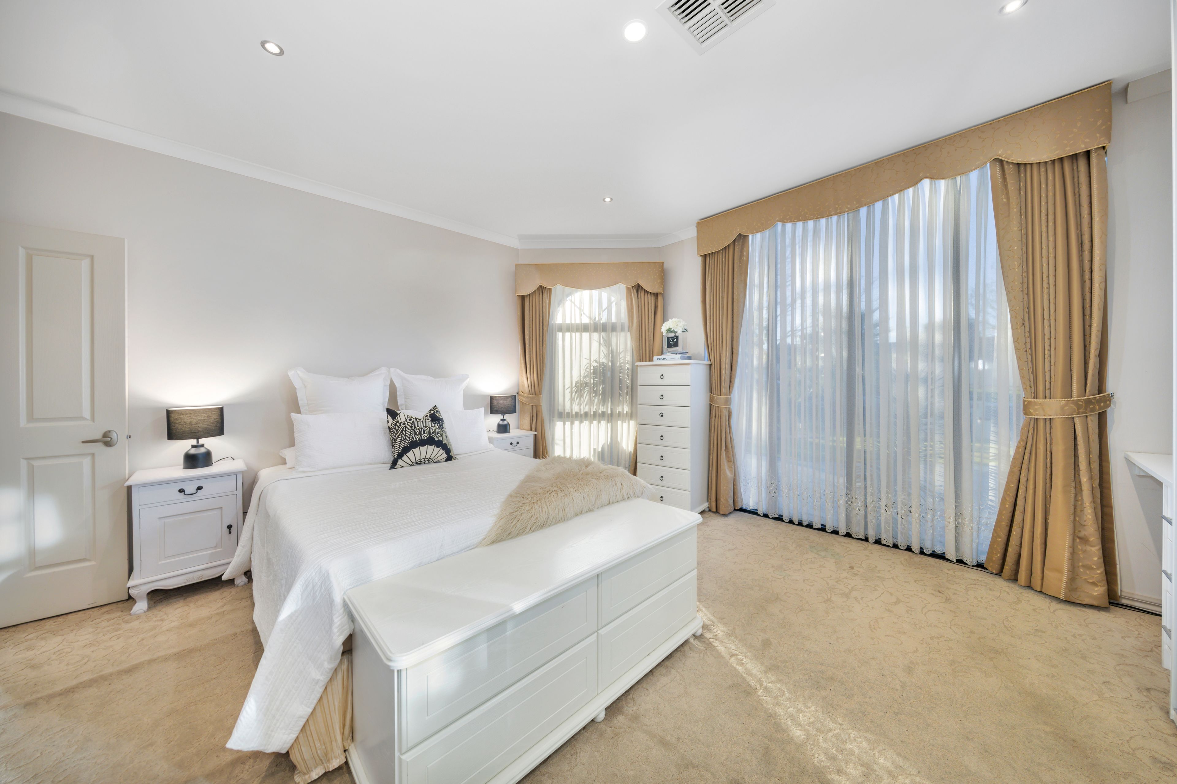 7 Meldrum Close — photo 13 of 30