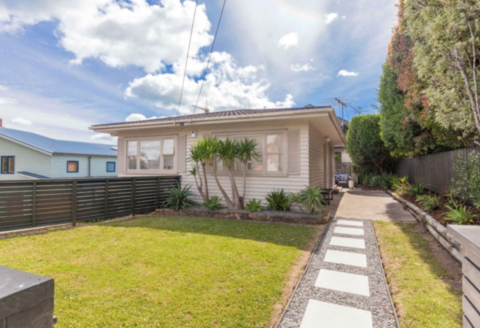80 Clovelly Road, Bucklands Beach, Manukau City