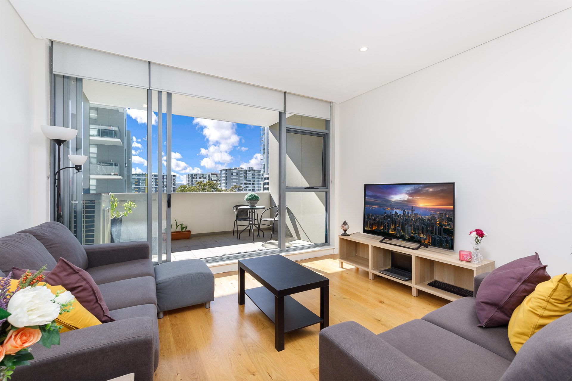 2 / 64 Sandy Point Road, Corlette NSW 2315