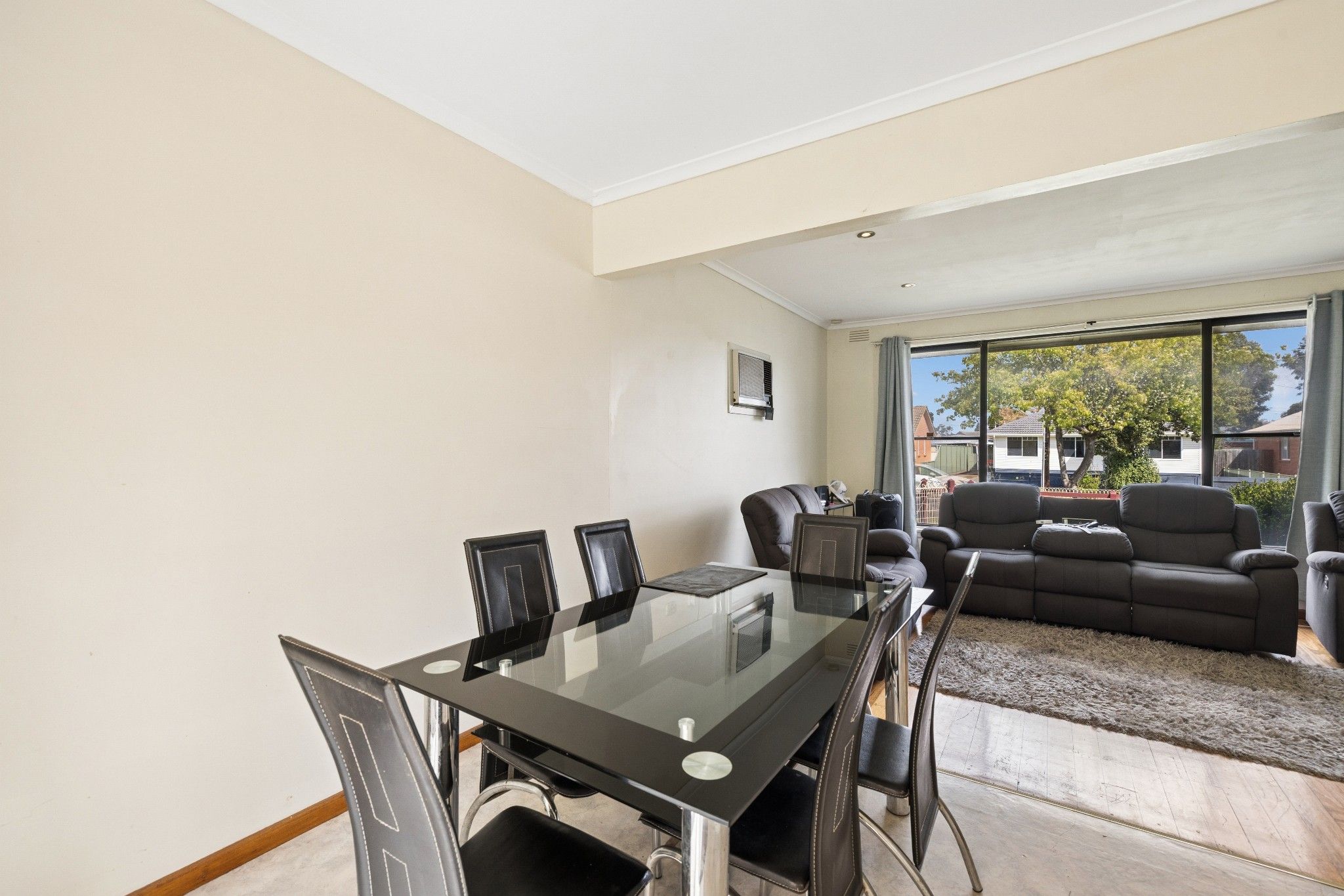 42 Centenary Crescent — photo 9 of 24