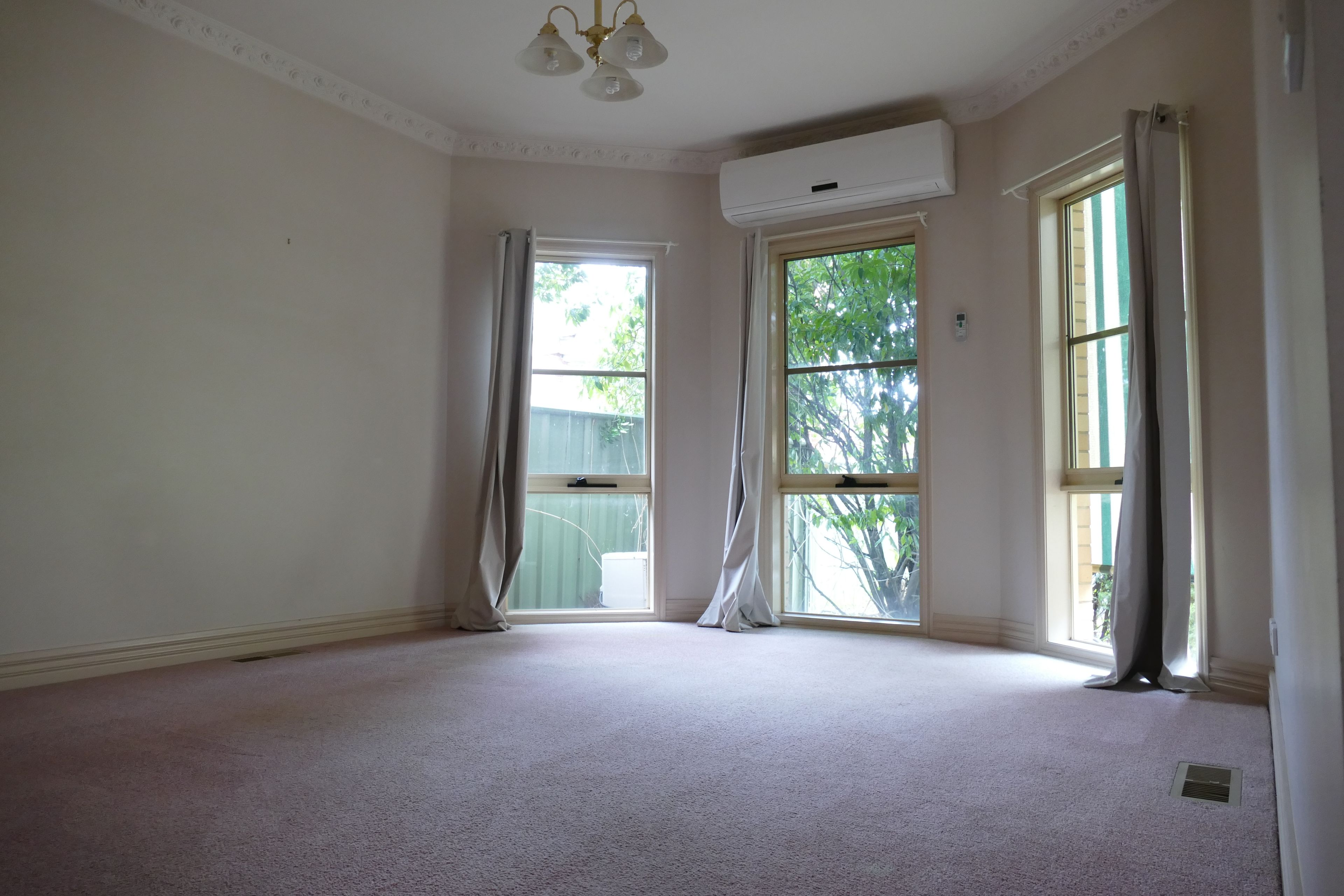 2/18 Palmerston Grove, Oakleigh, VIC 3166
