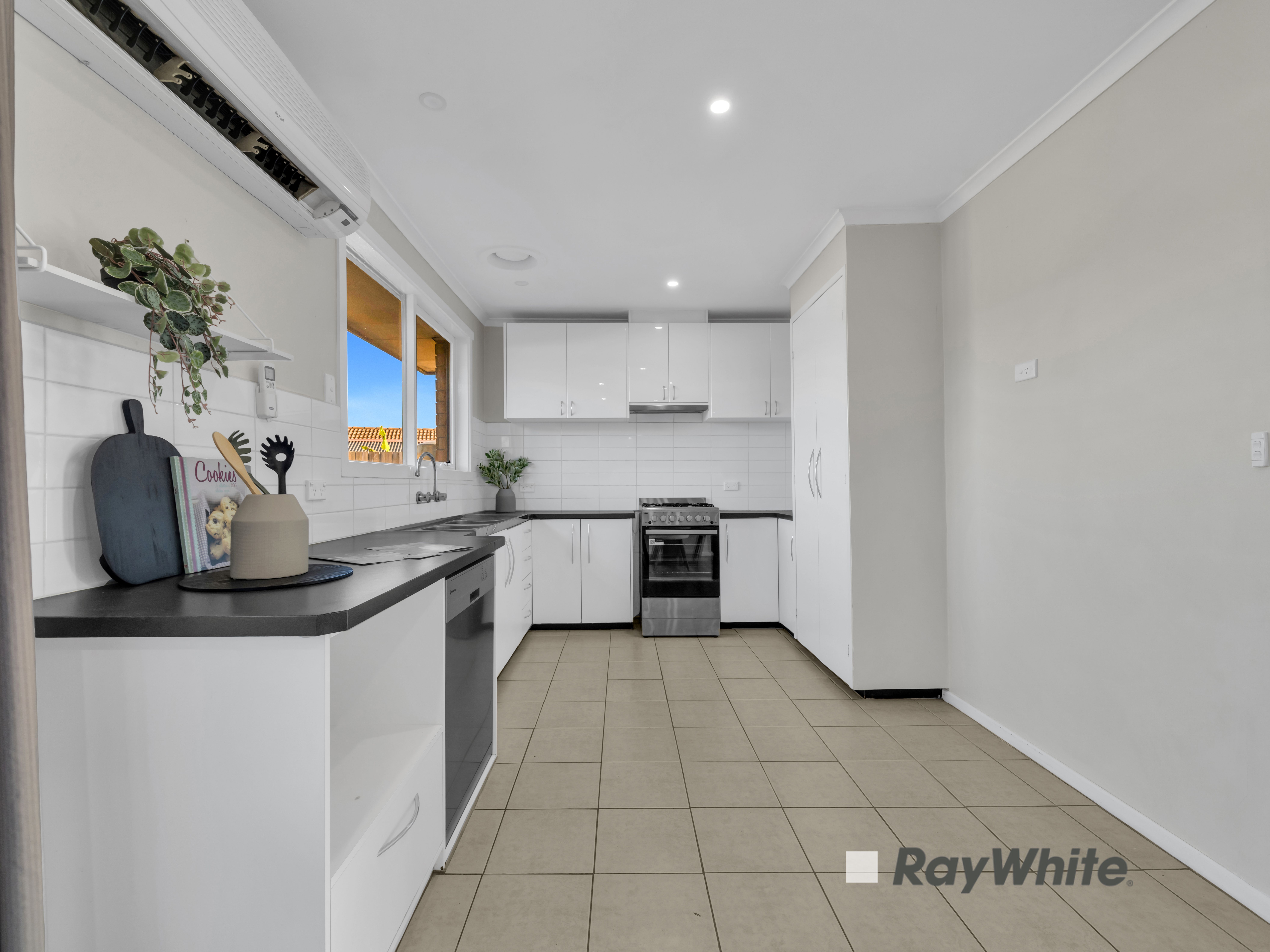 2 Bunbury Avenue — photo 6 of 27