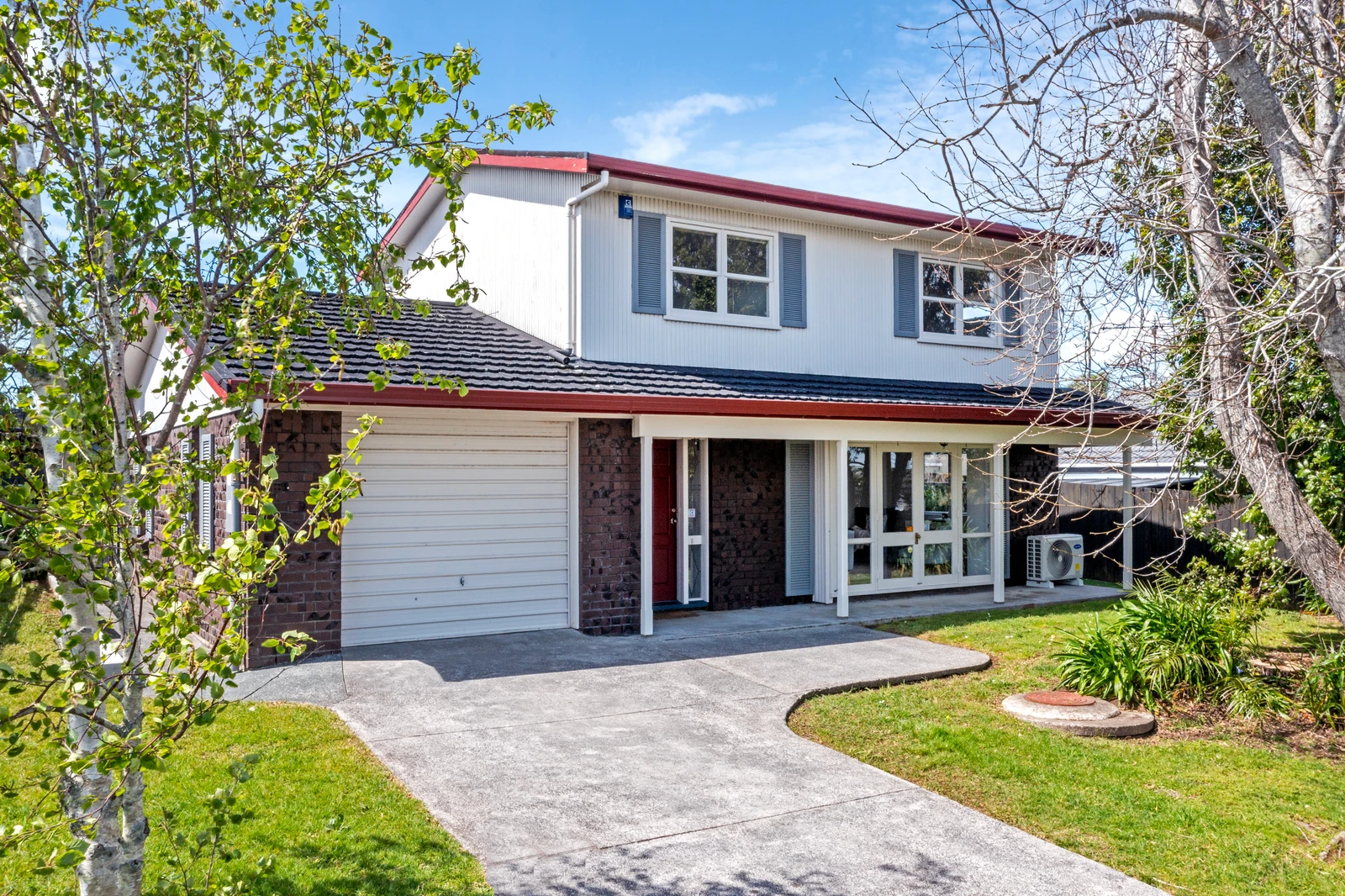 82 Prince Regent Drive, Half Moon Bay, Manukau City