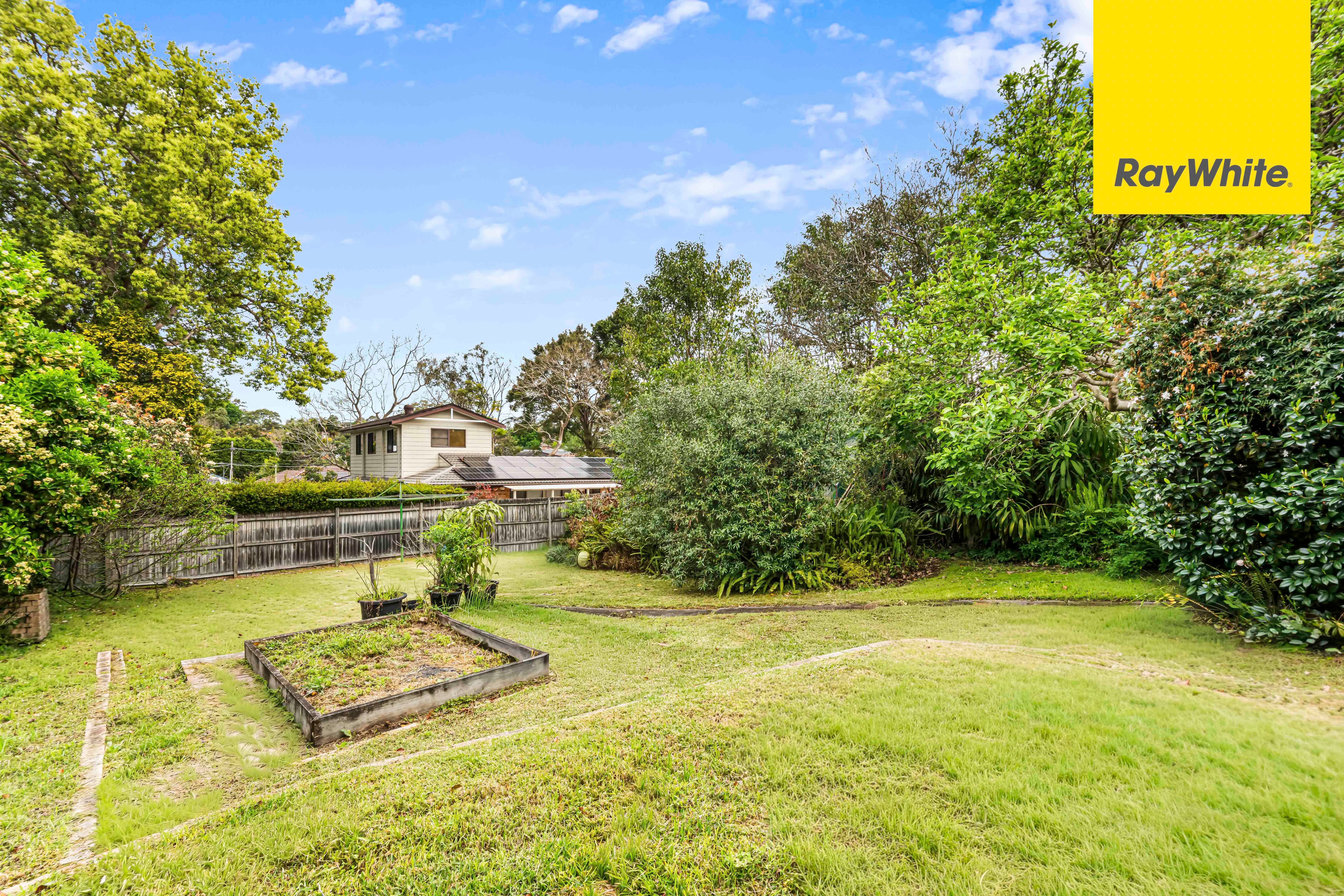 1 Hillcrest Avenue — photo 4 of 5
