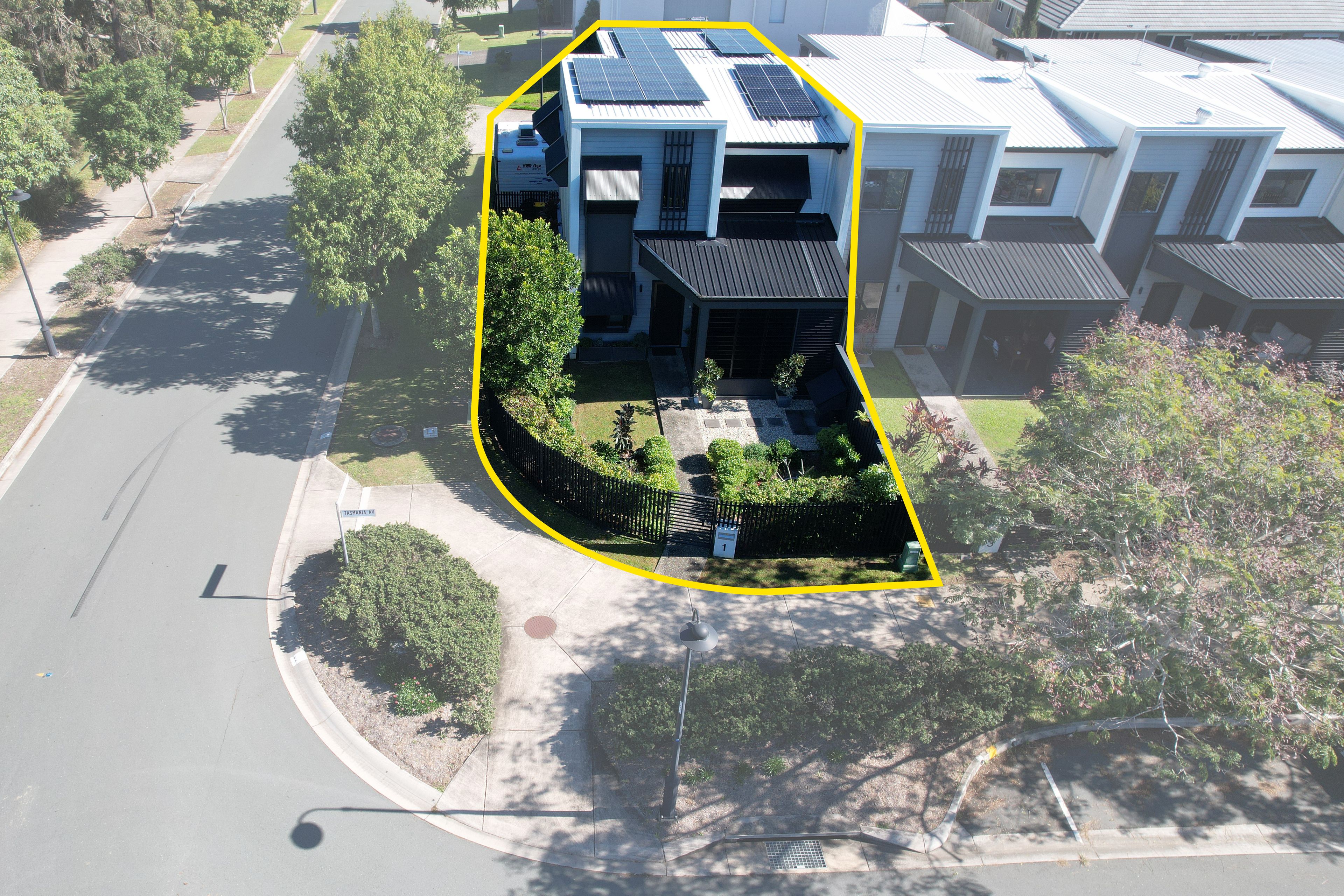 1 Tasmania Avenue, Newport, QLD 4020