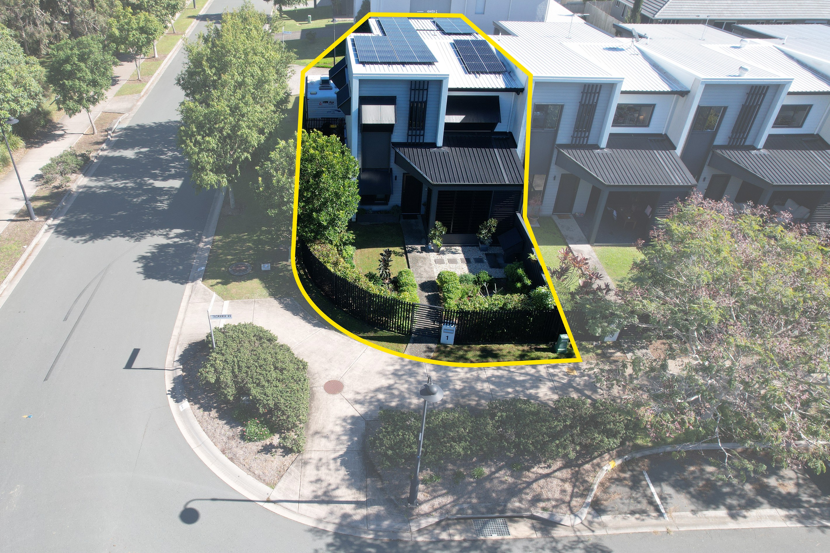 1 Tasmania Avenue, Newport, QLD 4020