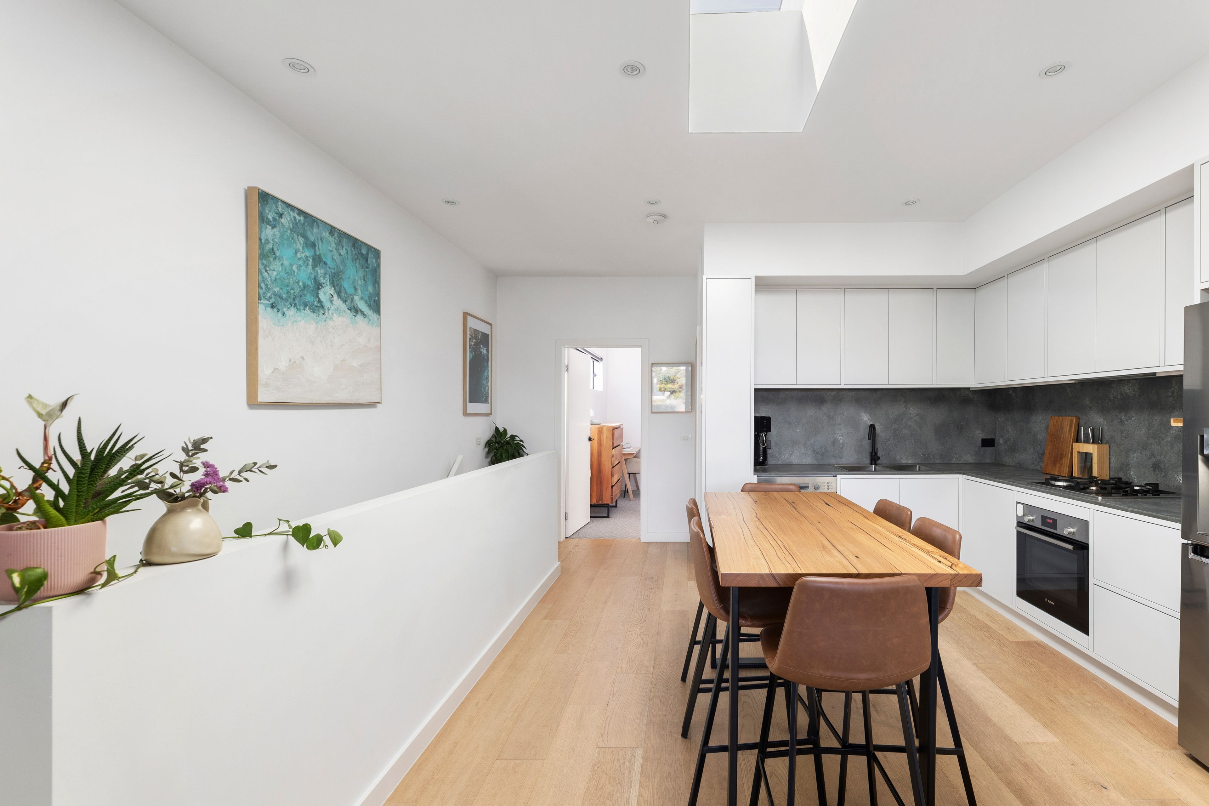 2/98 Albert Street — photo 4 of 15