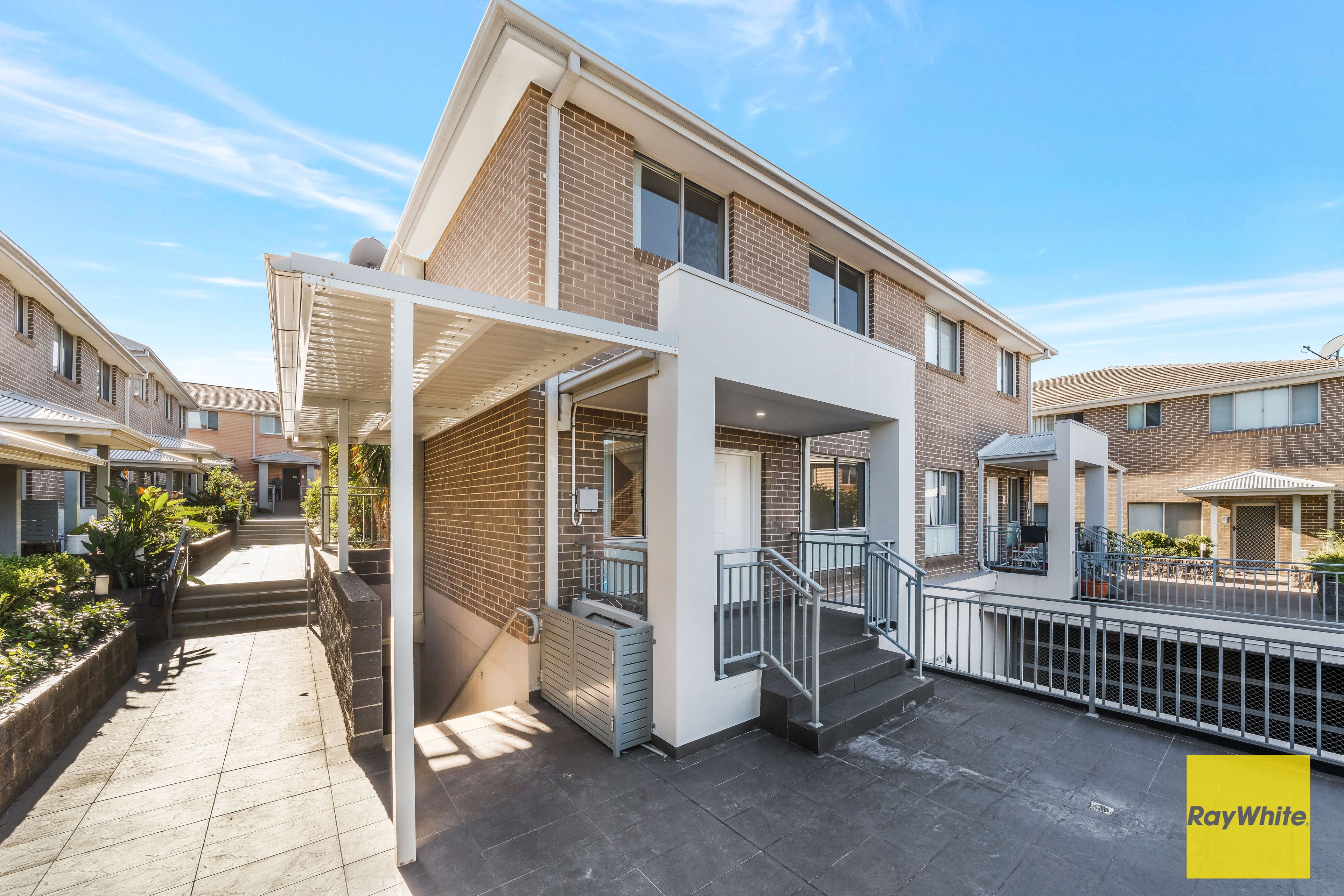 28/20 Old Glenfield Road, Casula, NSW 2170