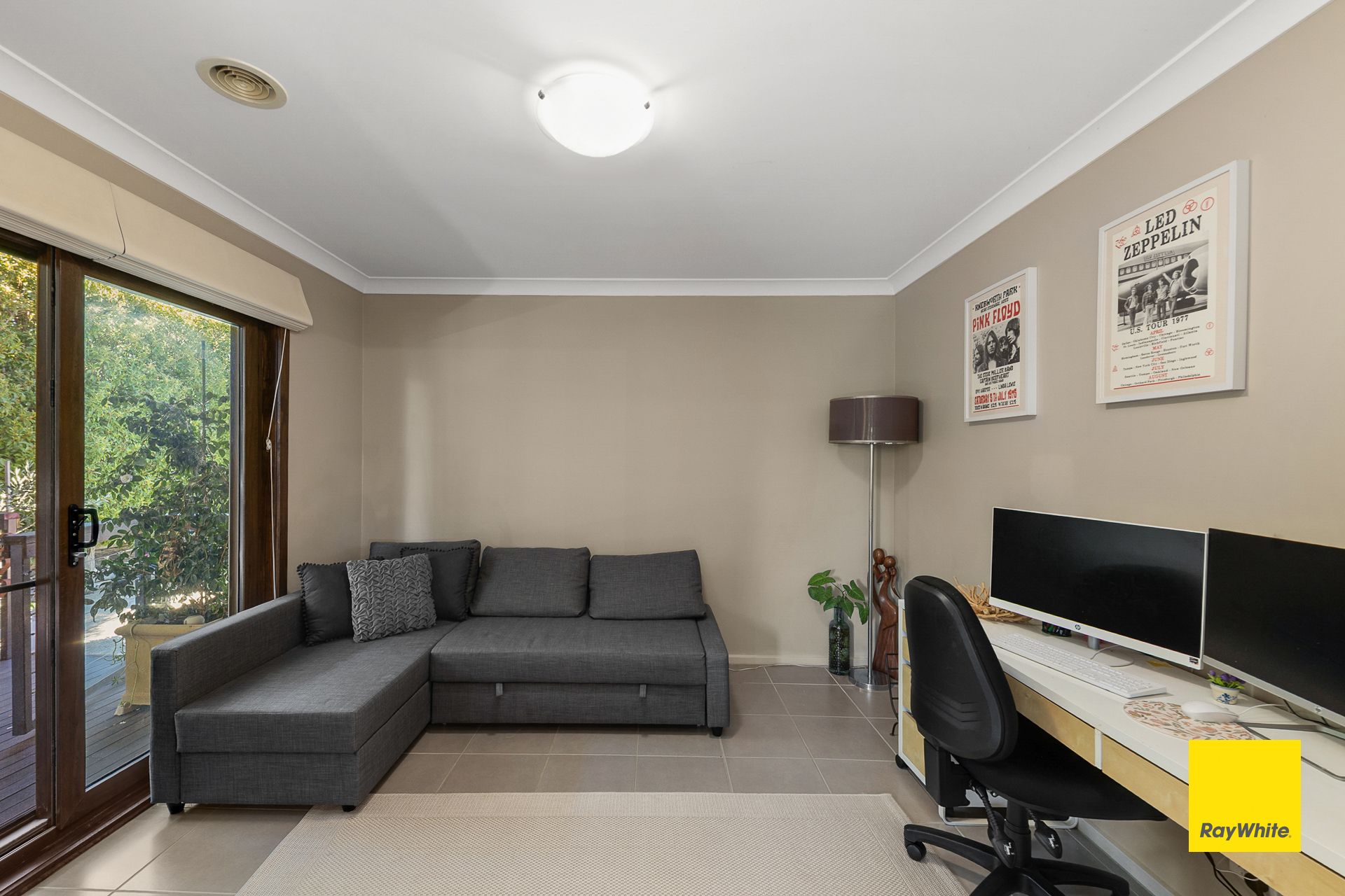 22 Larmer Street — photo 7 of 25