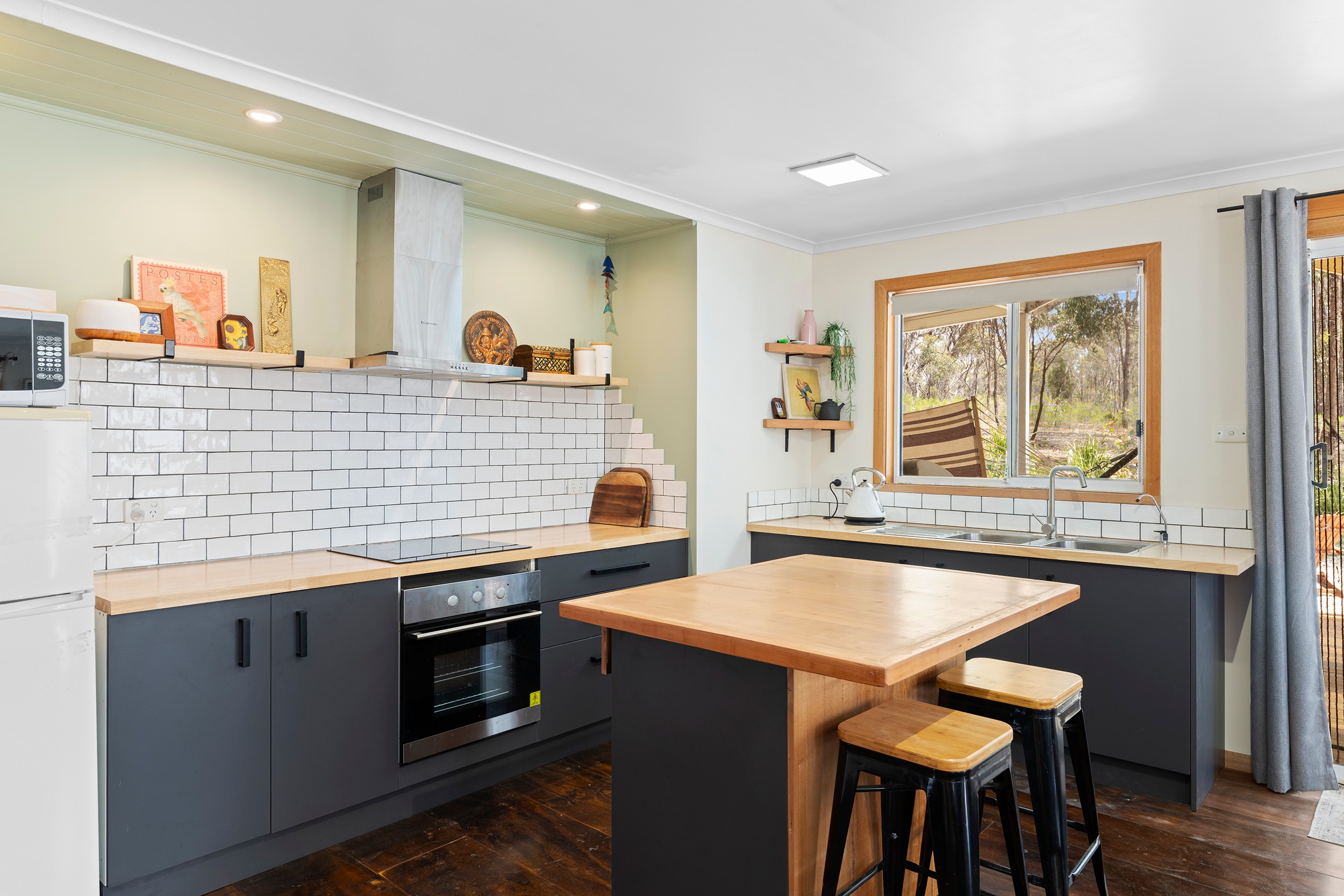 373 Dealba Road, Heathcote, VIC 3523