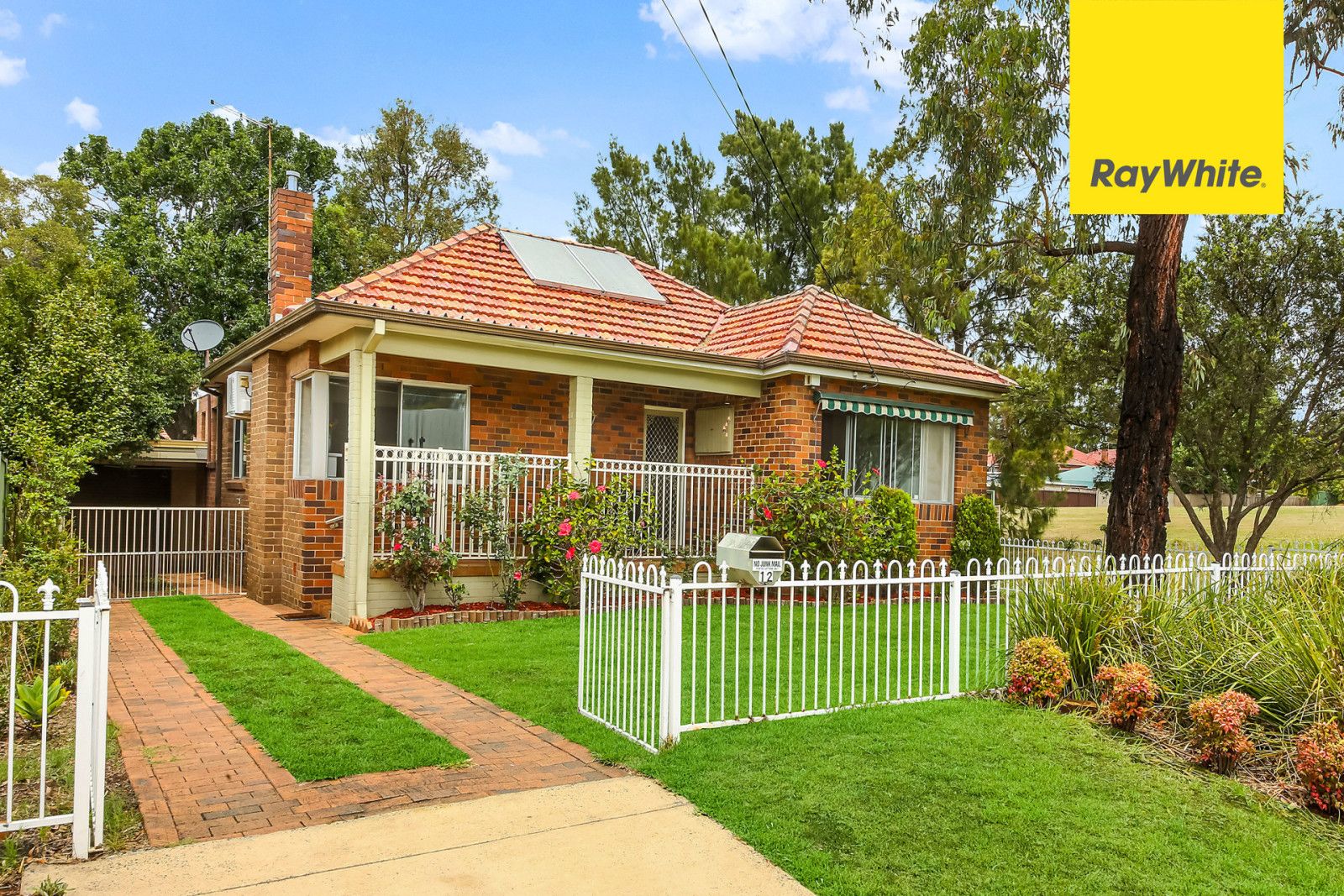 12 Allambee Crescent