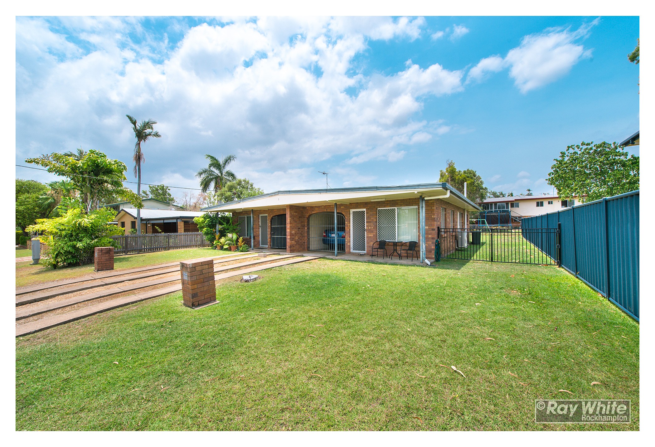 1 & 2/5 Wigginton Street, Frenchville, QLD 4701