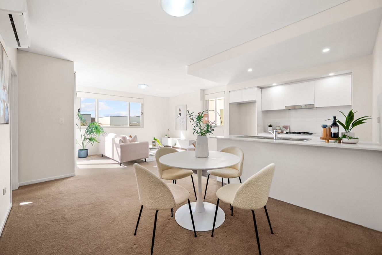 408/33 Simon Street — photo 3 of 12