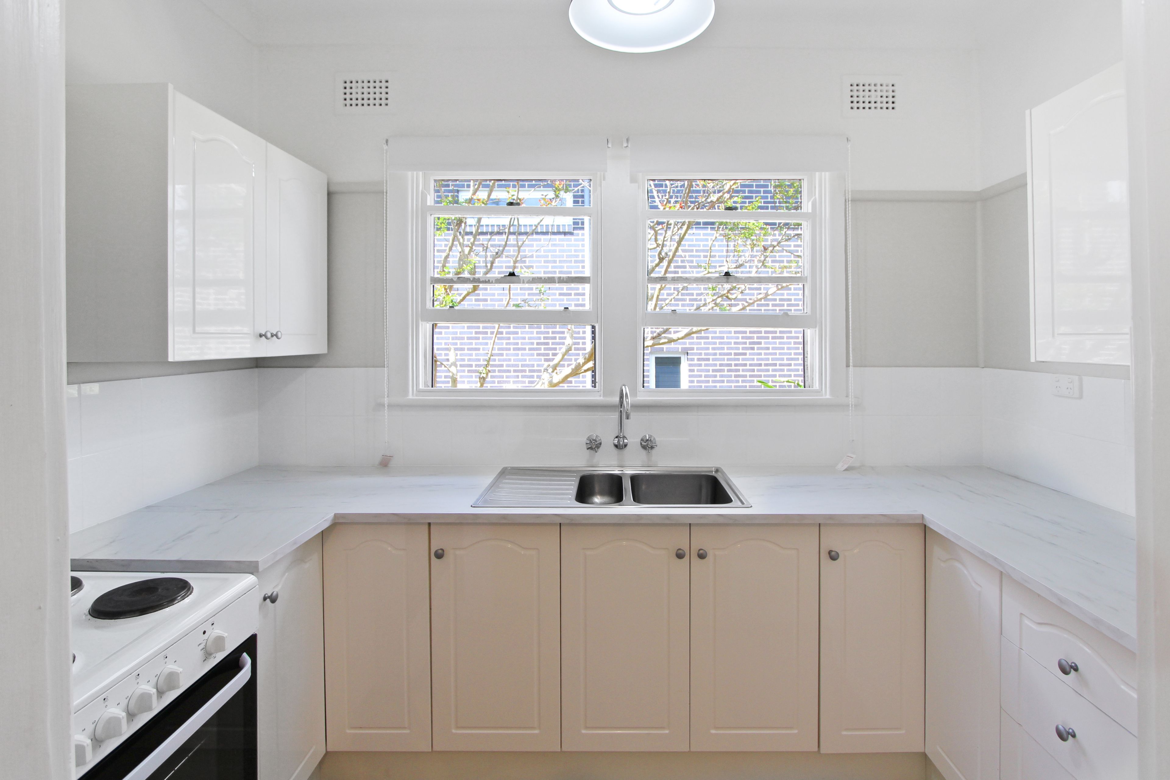 115 Quarry Road — photo 3 of 9