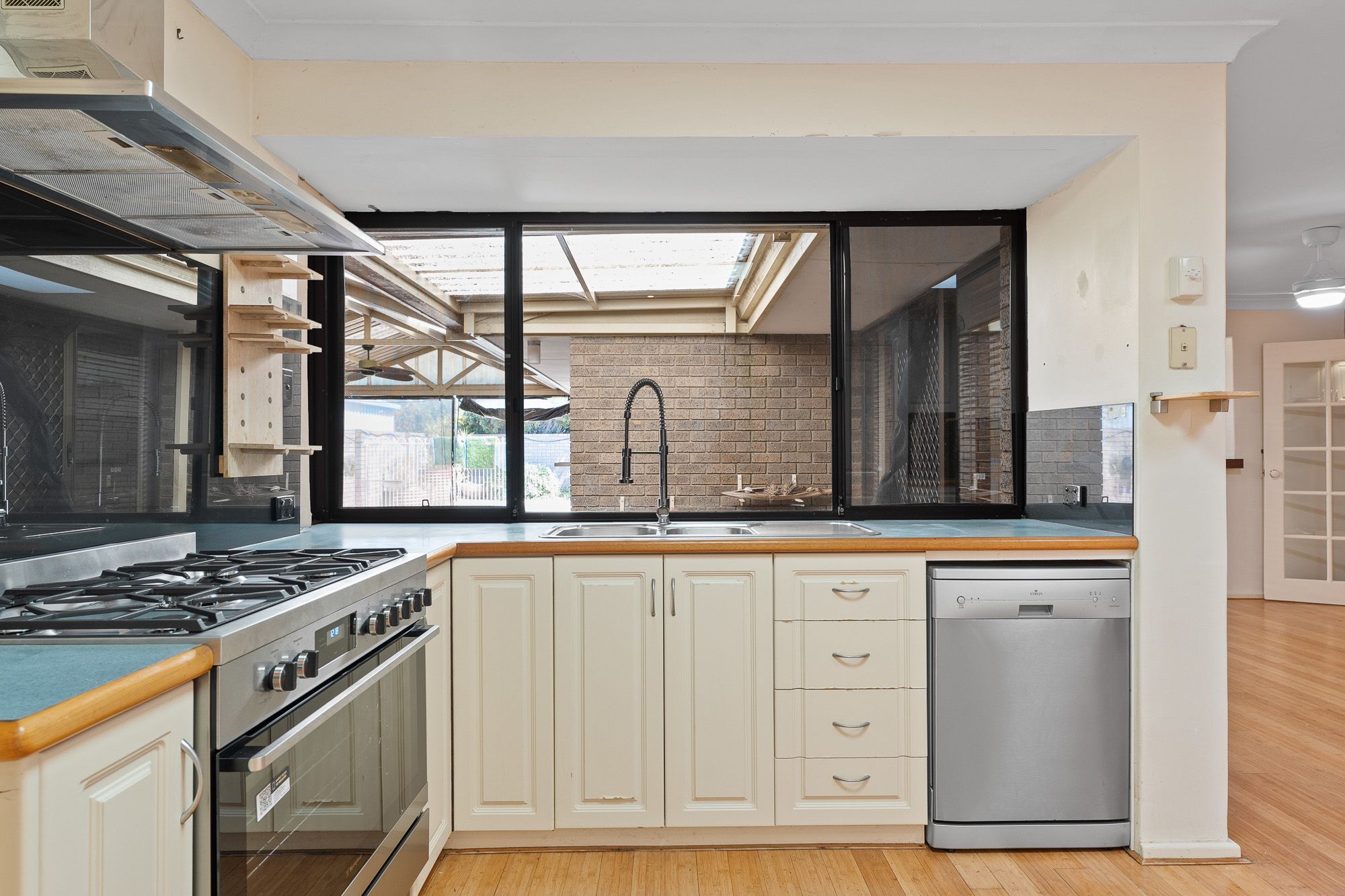 4 Pinjar Court — photo 16 of 28