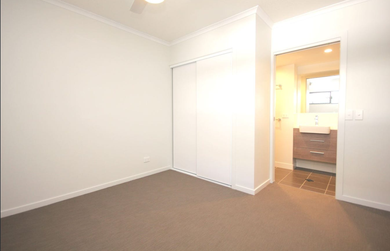 203/26 Macgroarty Street — photo 5 of 10