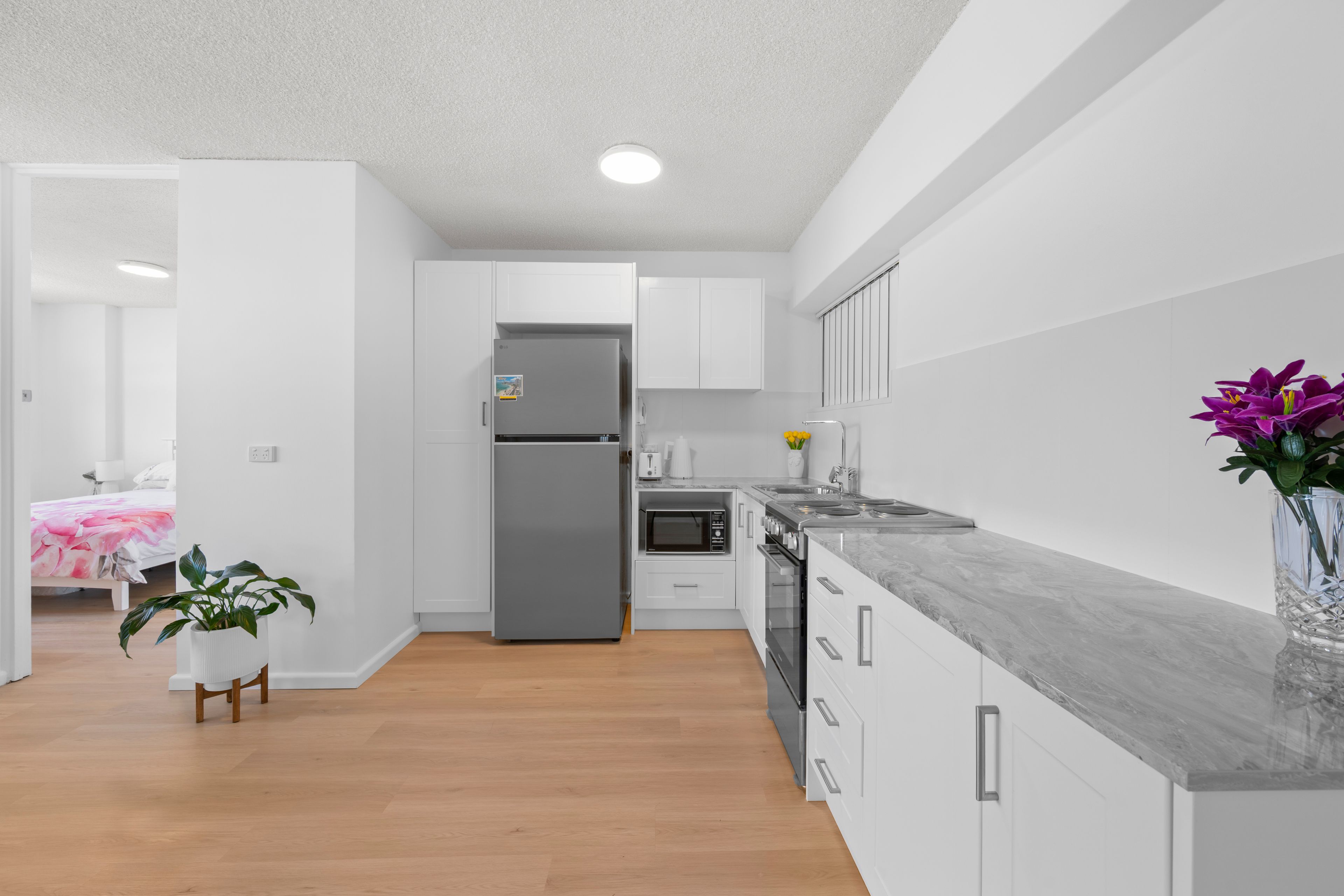 49/3049 Surfers Paradise Boulevard — photo 3 of 12