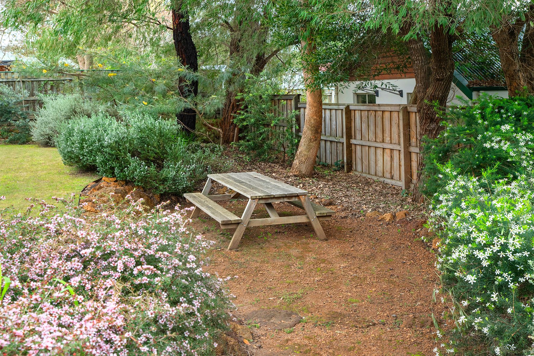 75 Naturaliste Terrace — photo 15 of 17
