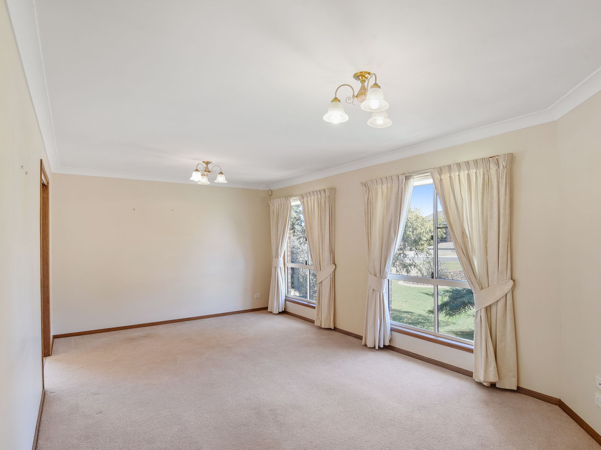 3 Emerald Court, Middle Ridge, QLD 4350