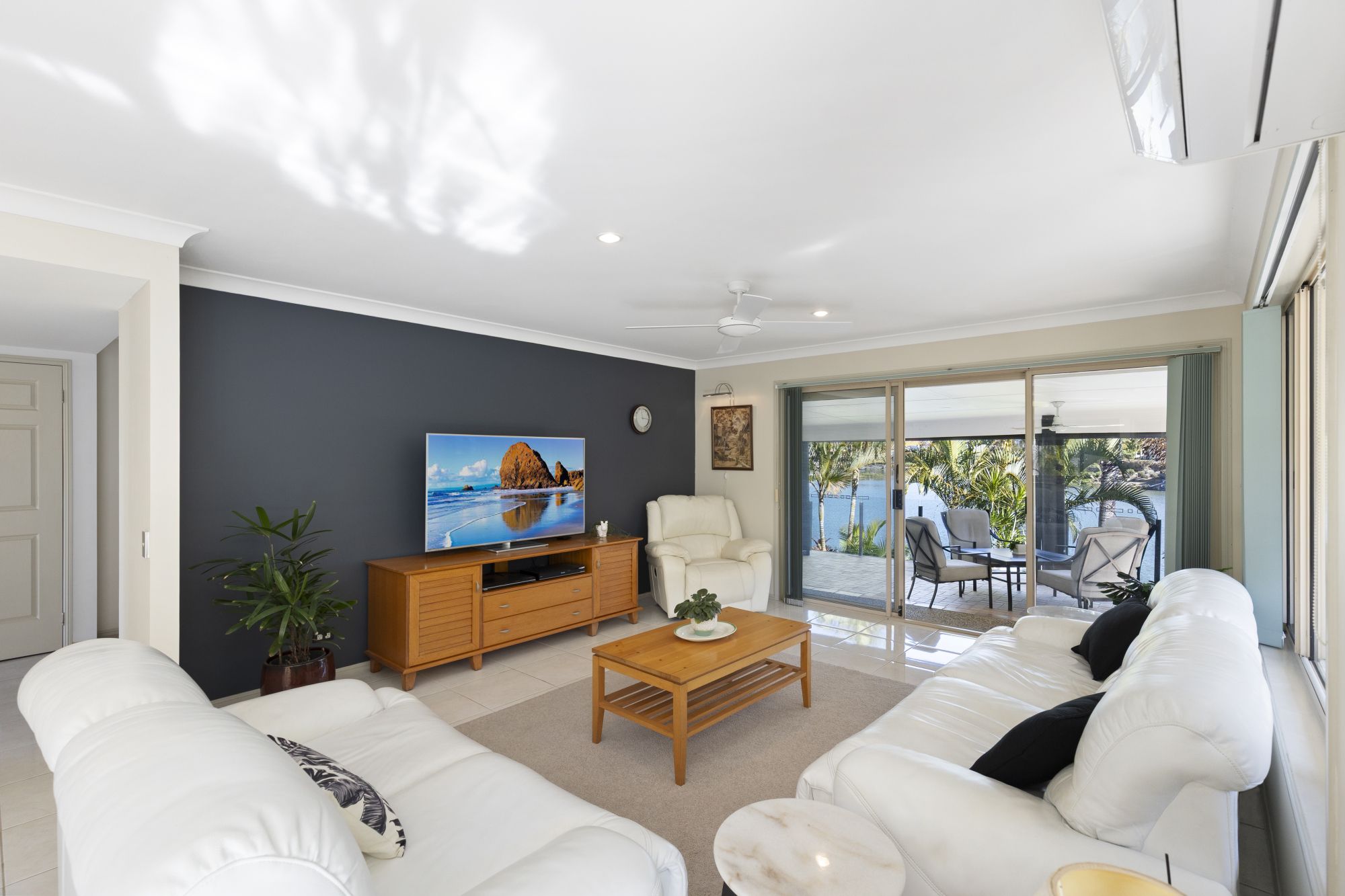 10 Mornington Terrace — photo 6 of 26