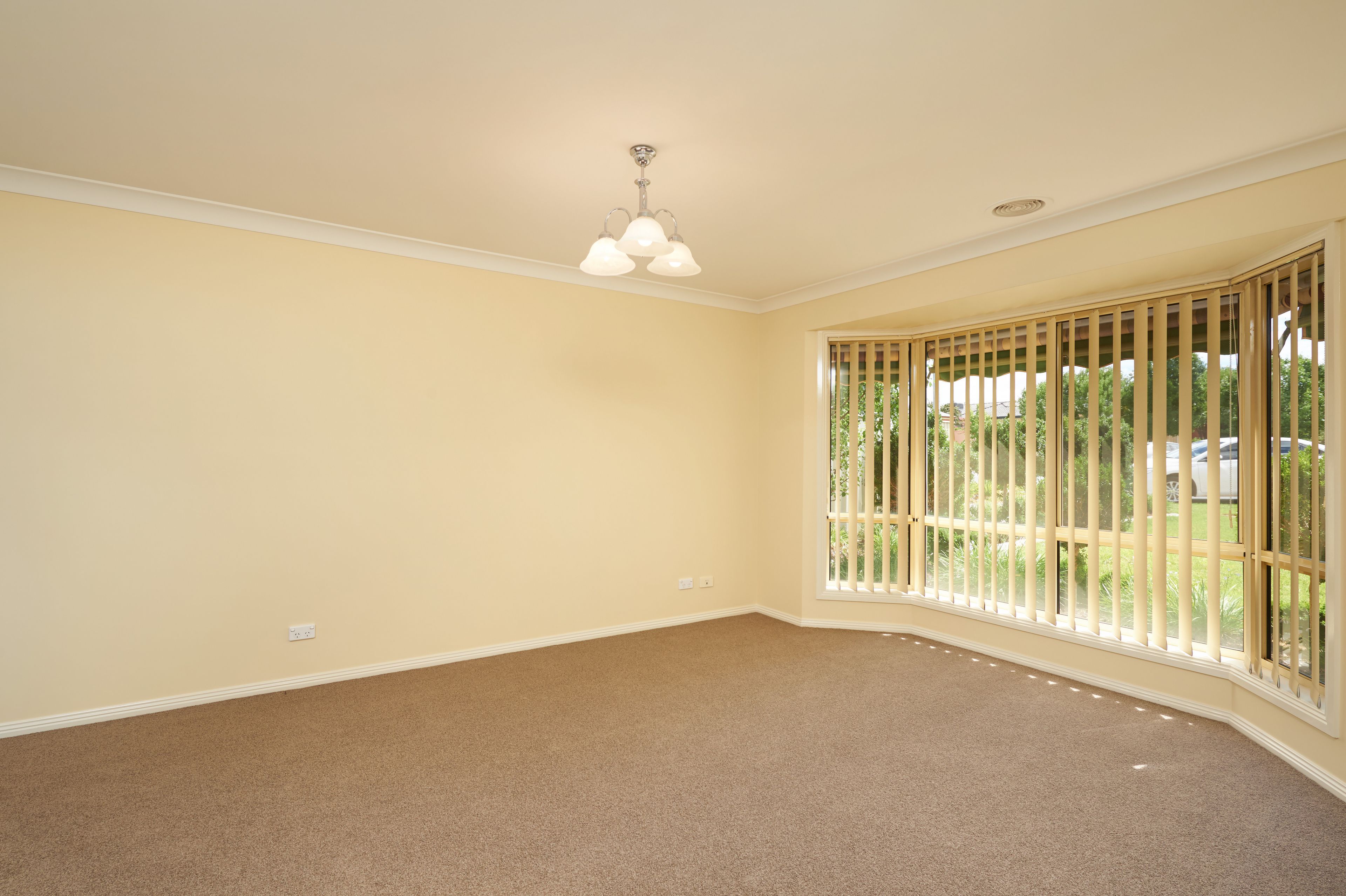 6 Yeomans Place, Kooringal, NSW 2650
