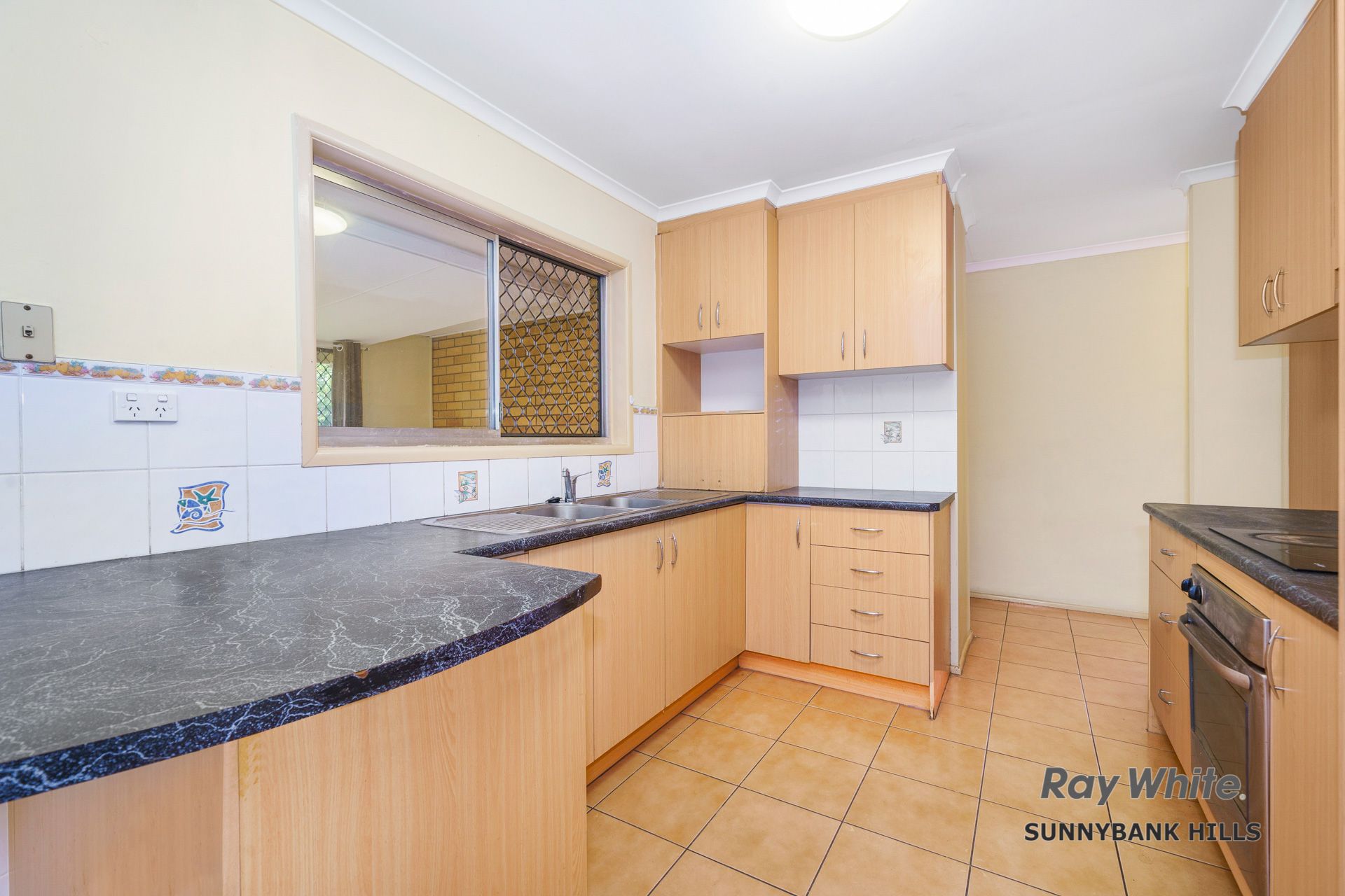 77 Padstow Road, Eight Mile Plains, QLD 4113