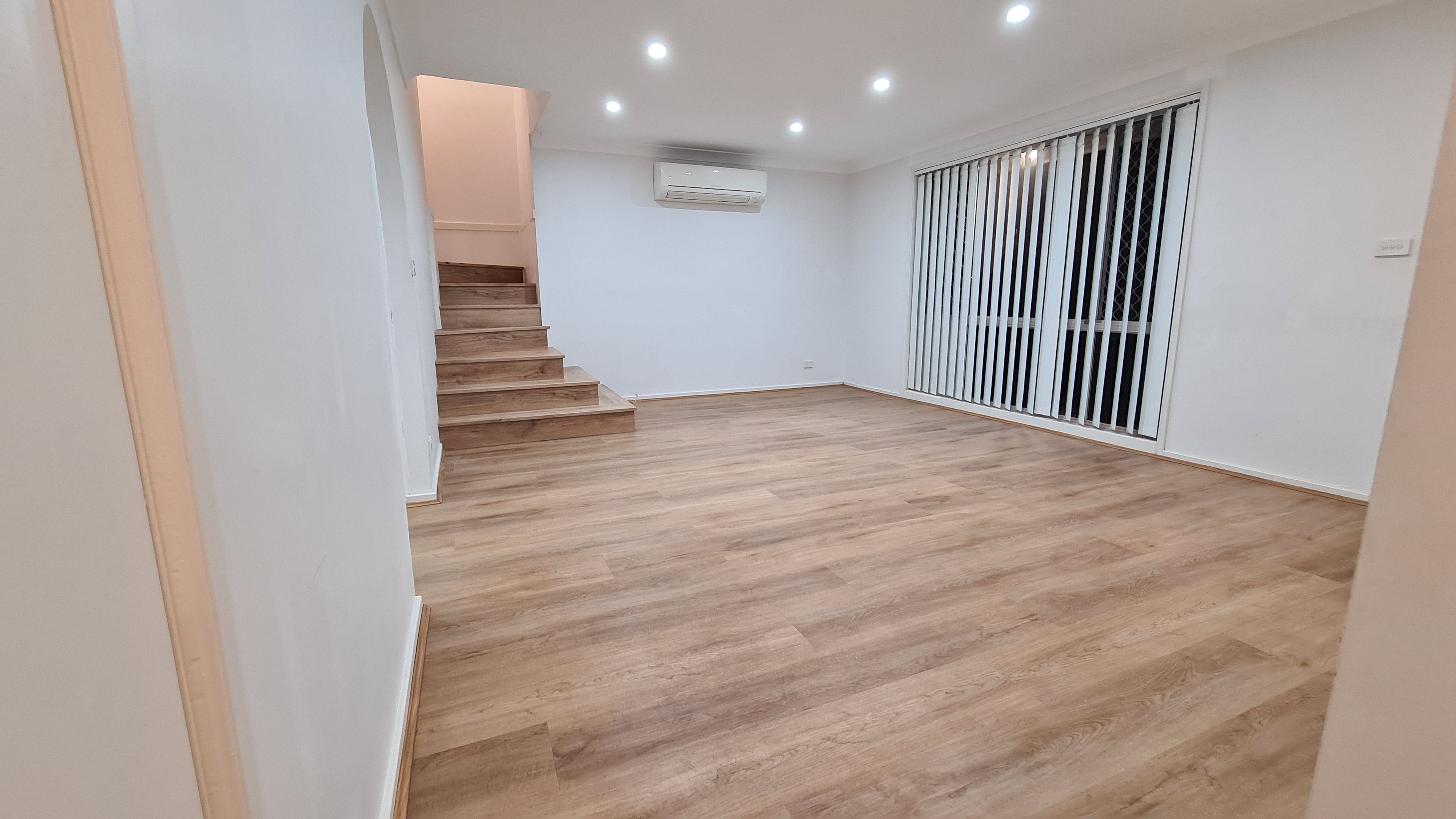 15 Minchinbury Terrace, Eschol Park, NSW 2558