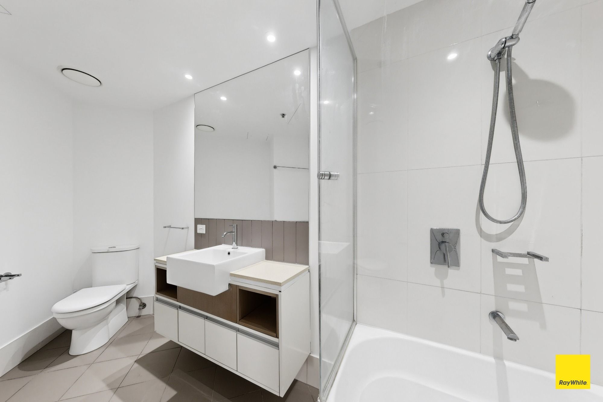 62/30 Macrossan Street — photo 9 of 15