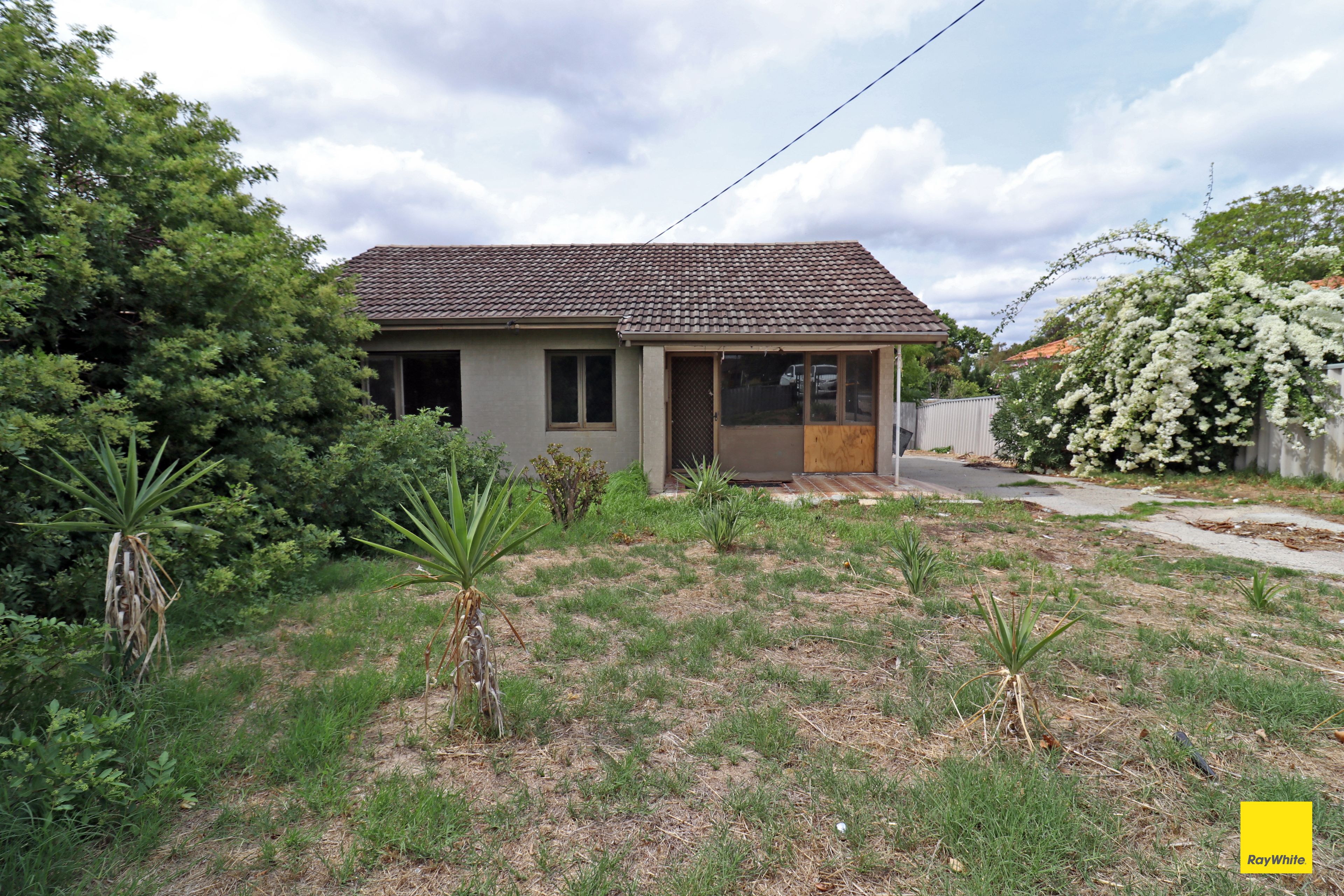 9 Altone Road, Lockridge, WA 6054