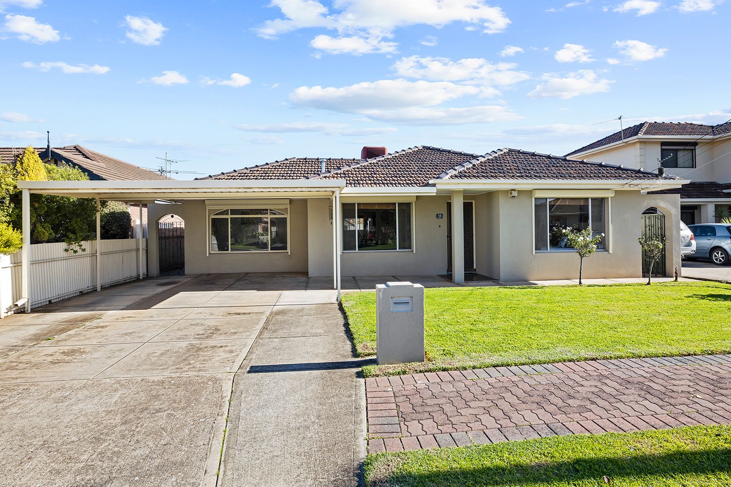 10 Dundee Avenue, Seaton, SA 5023