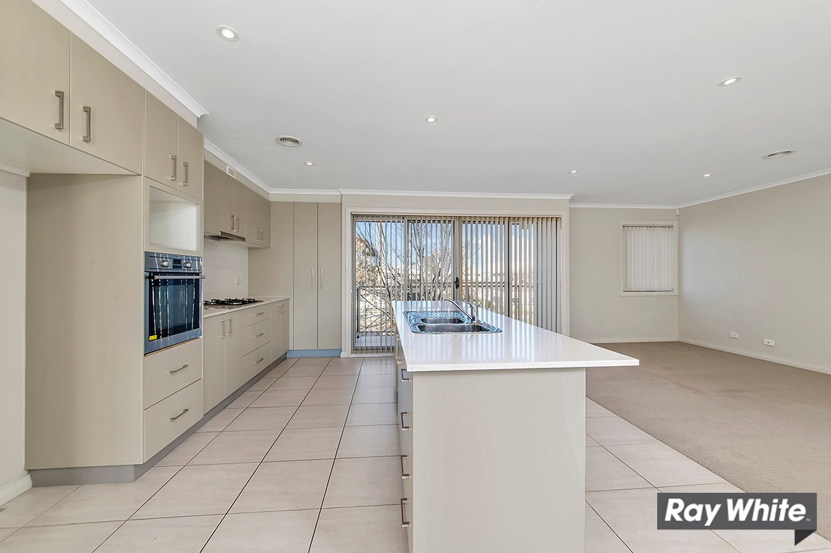 105A Anthony Rolfe Avenue, Gungahlin, ACT 2912