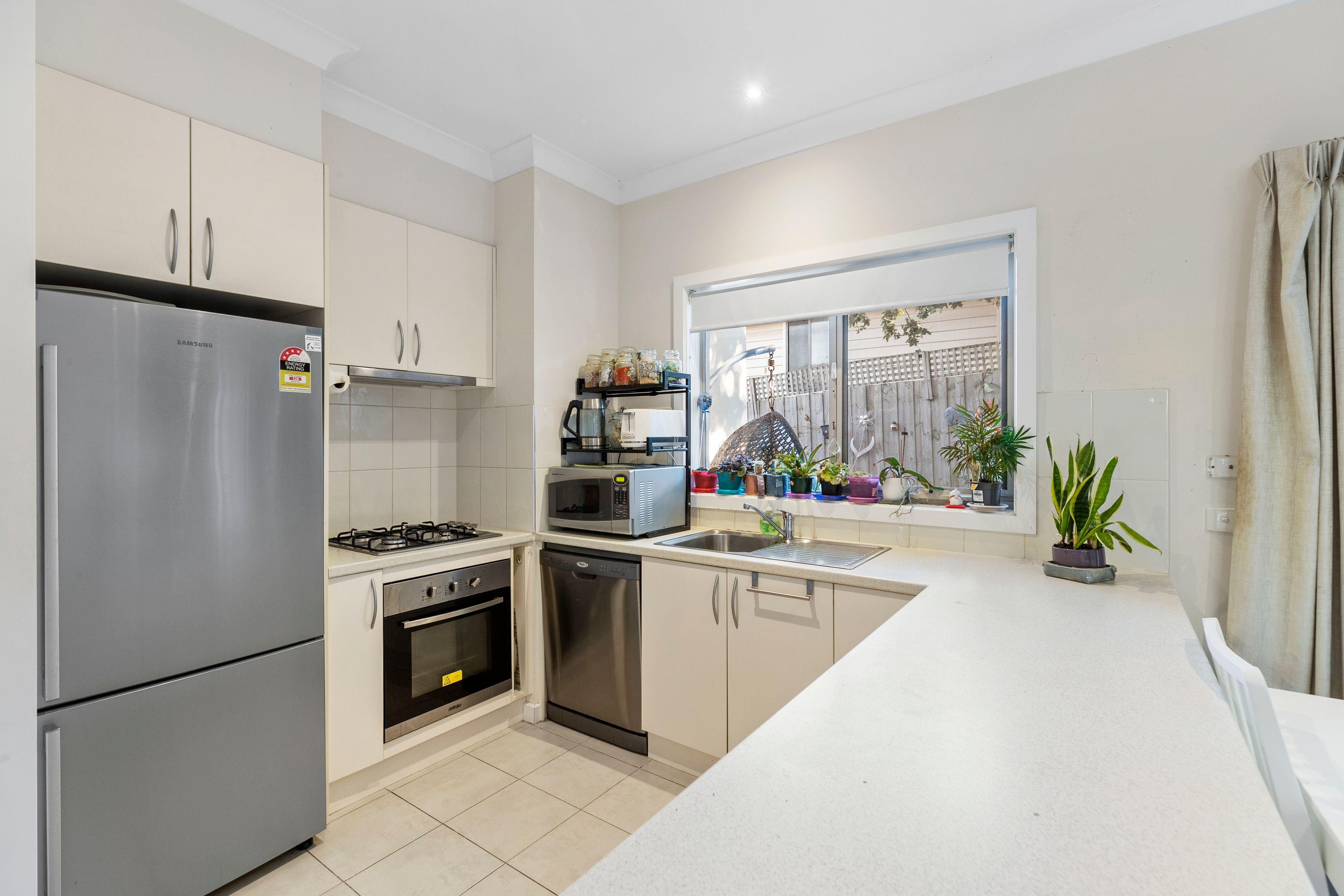 2/47 Commercial Road, Ferntree Gully, VIC 3156