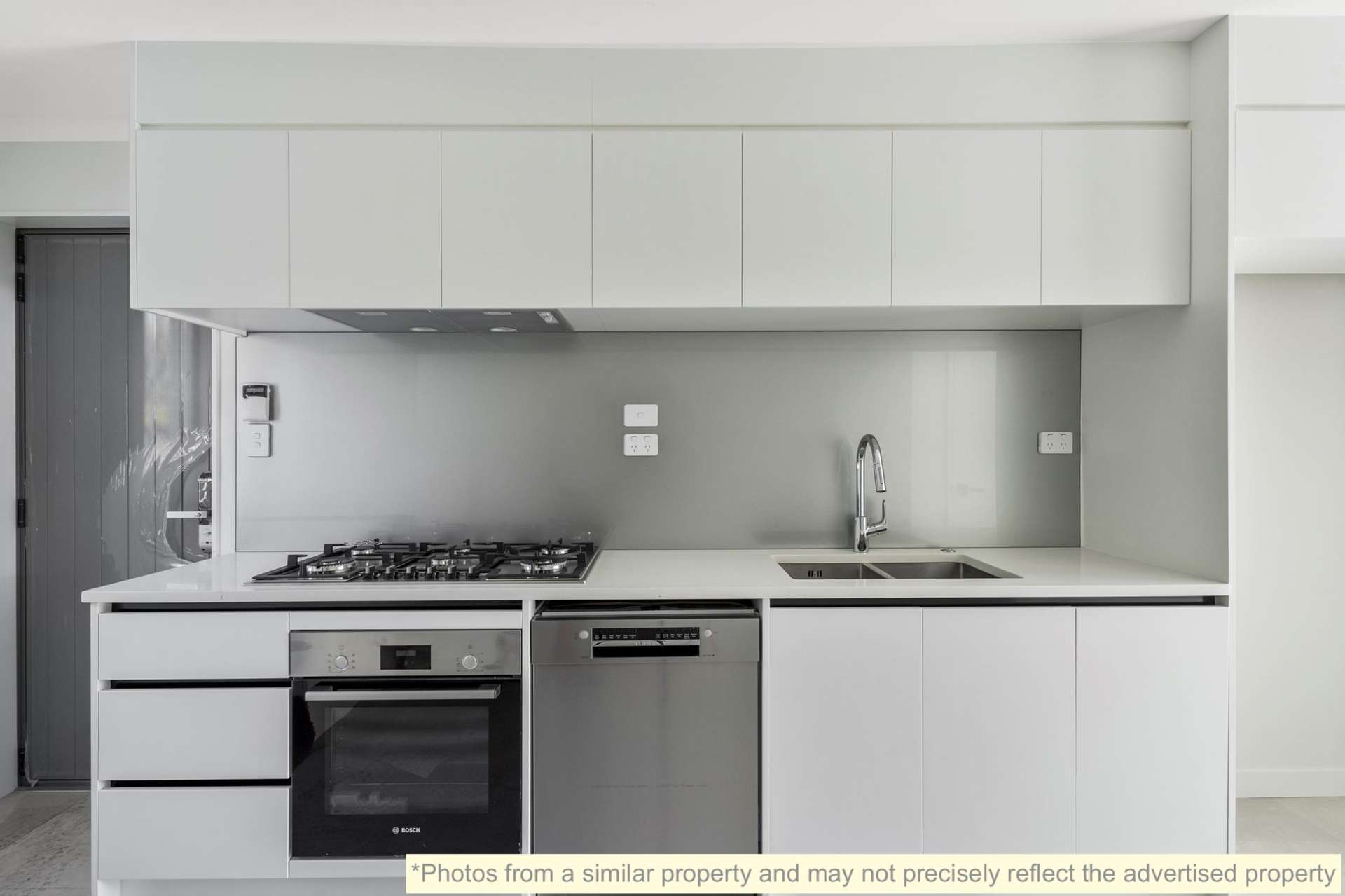 4/11 Celeste Place photo 2