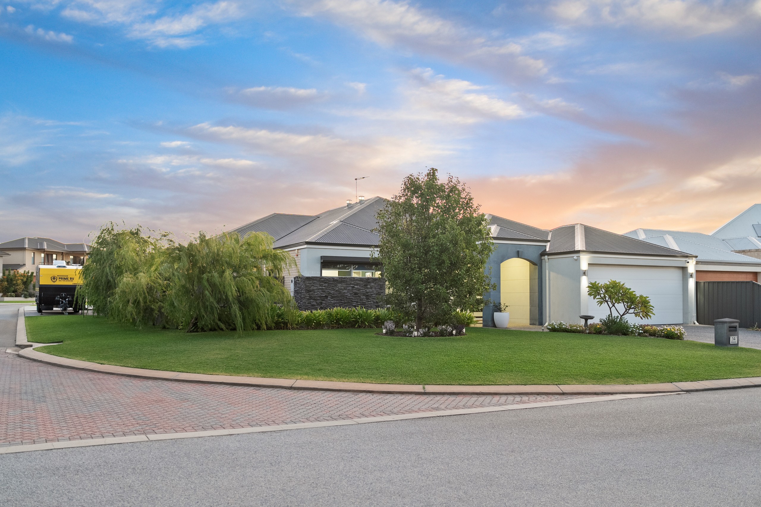 14 Anvils Circle, Secret Harbour, WA 6173