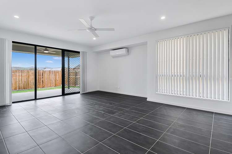 27 Jardine Road, South Ripley, QLD 4306