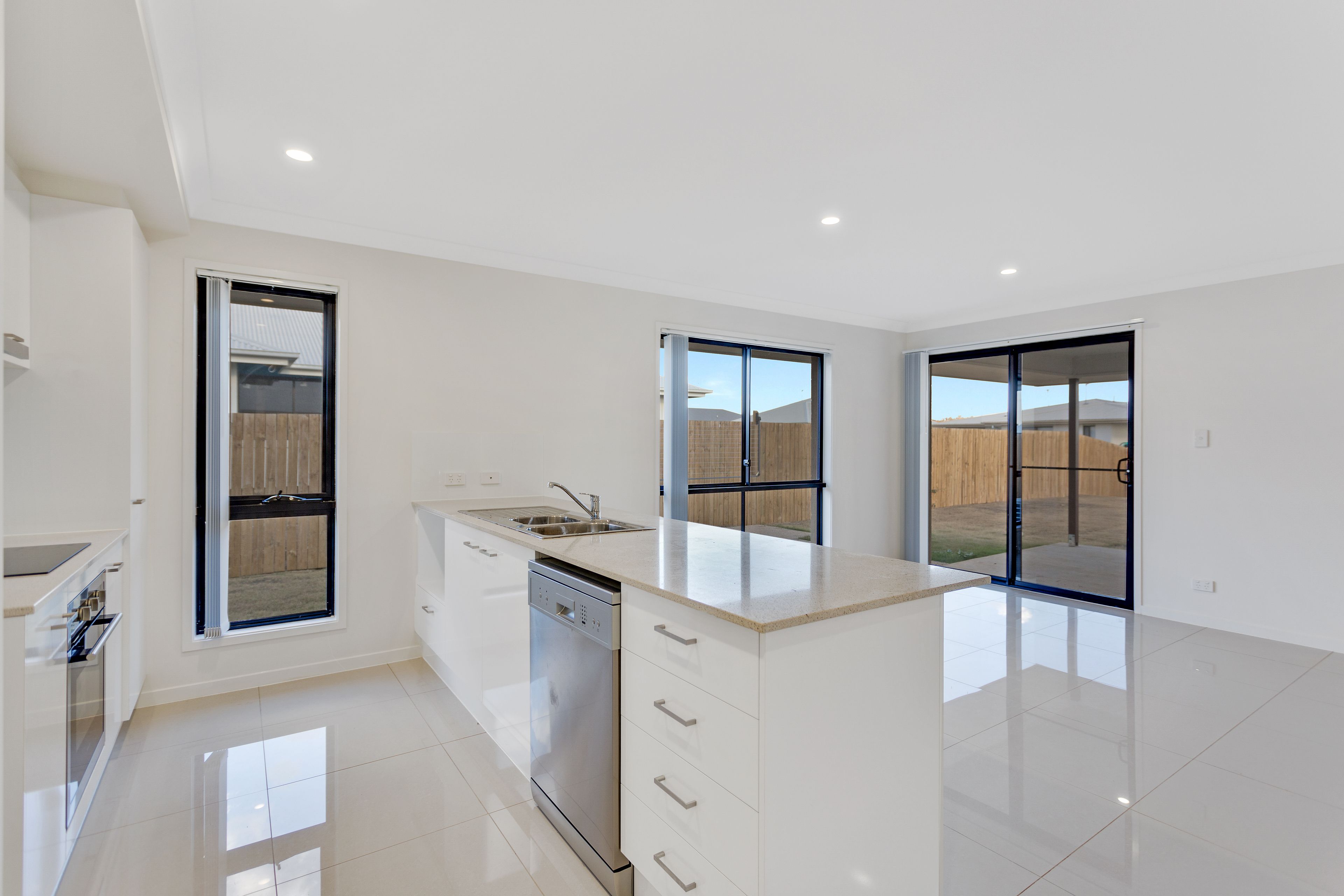 1/29 Myrtleford Crescent, CAMBOOYA, QLD 4358