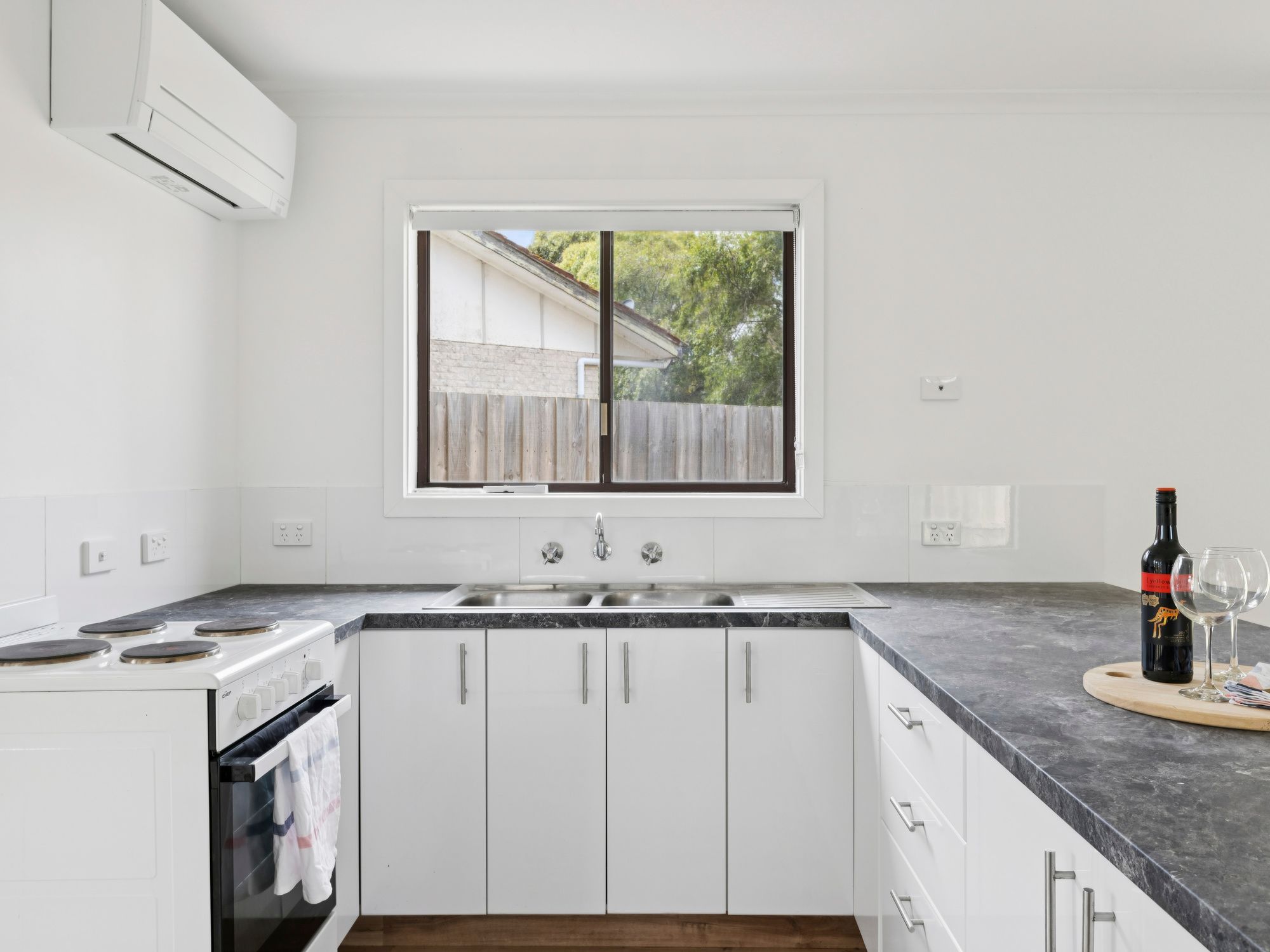 6 Epsom Street, South Dudley, VIC 3995