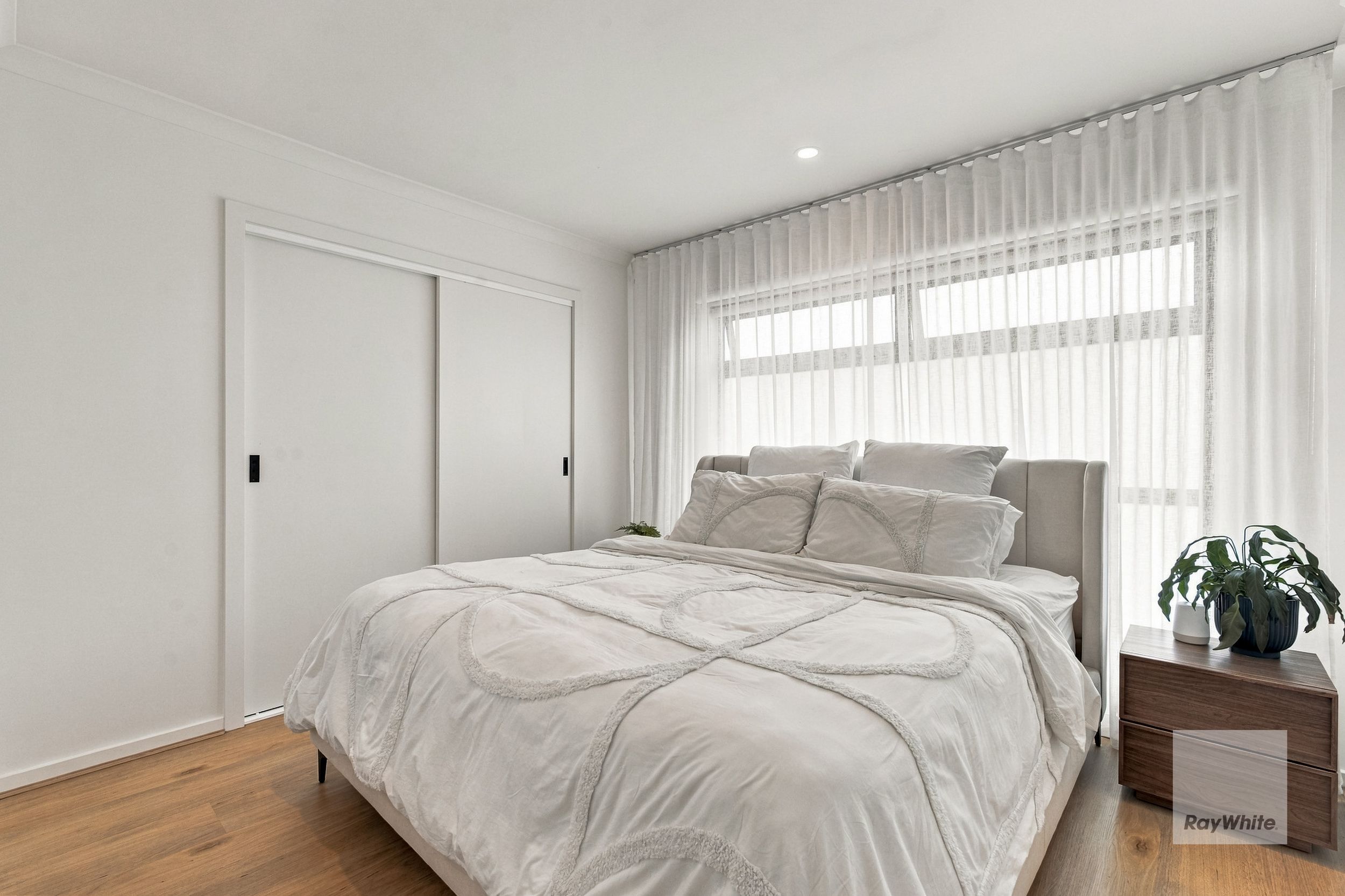 2/42 Buckingham Street — photo 10 of 18