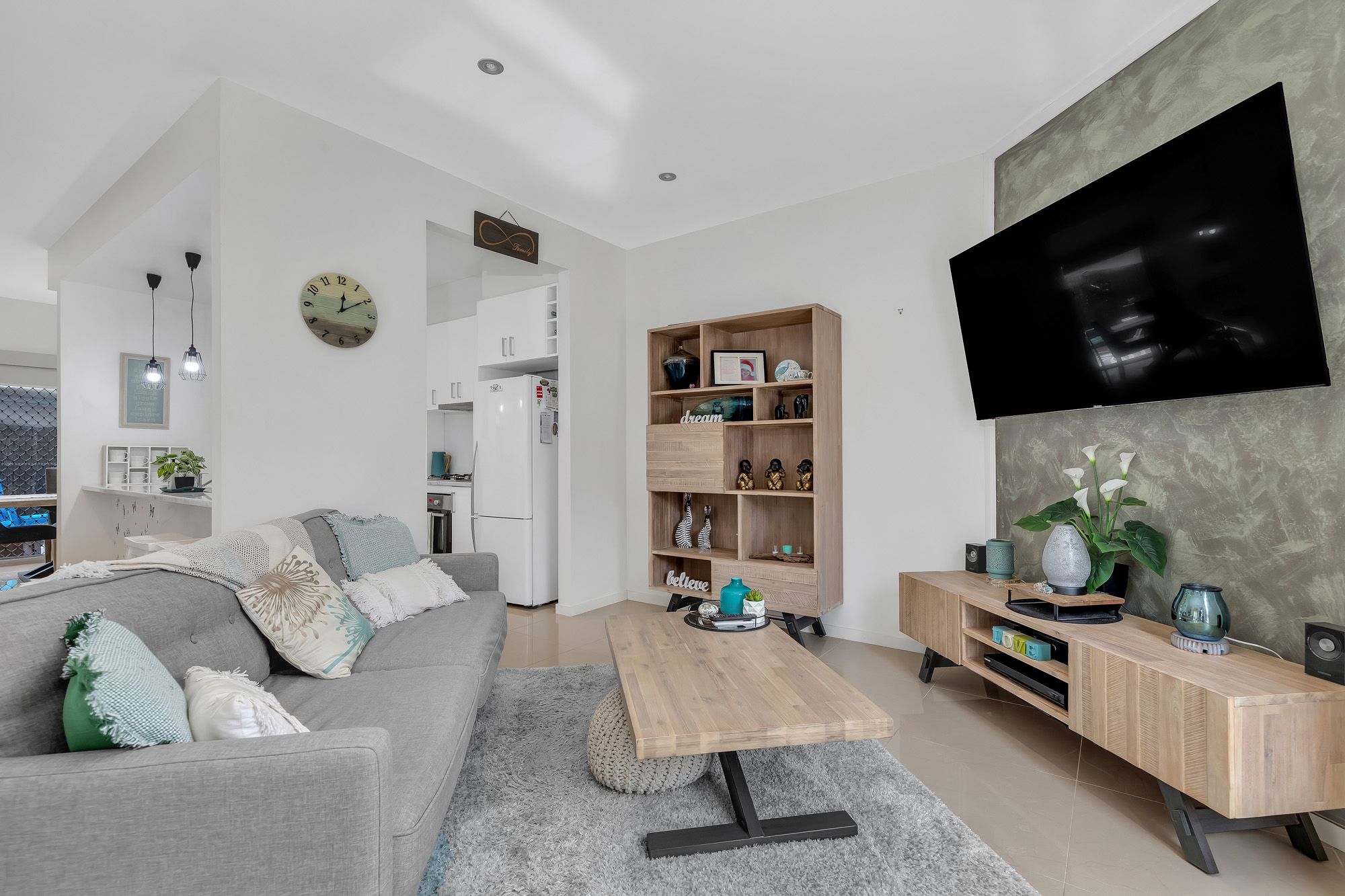 2/43 Westmeadows Lane, Truganina, VIC 3029