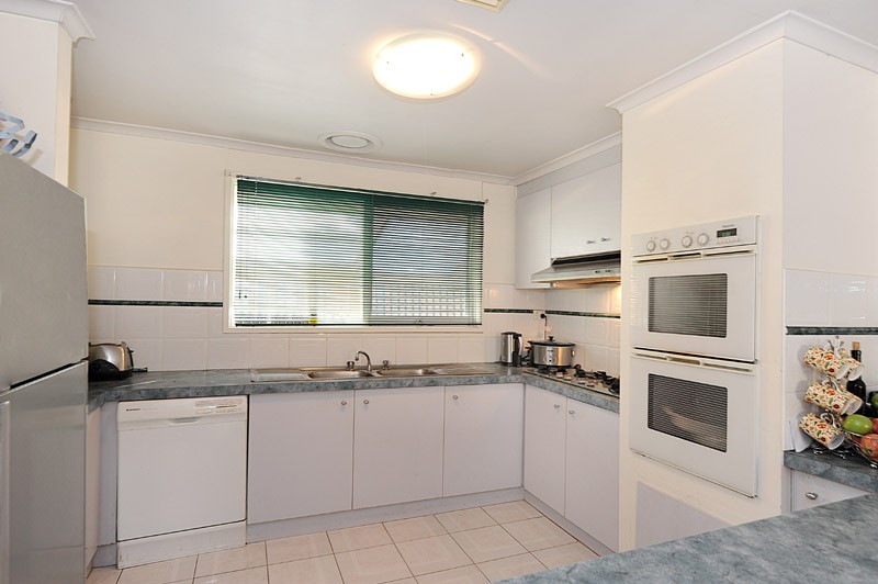 5 Bellfield Drive, Lysterfield, VIC 3156