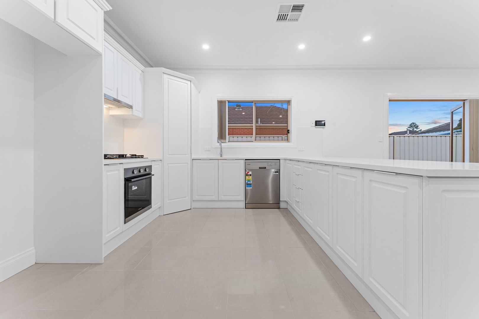 14 Angley Avenue — photo 4 of 14