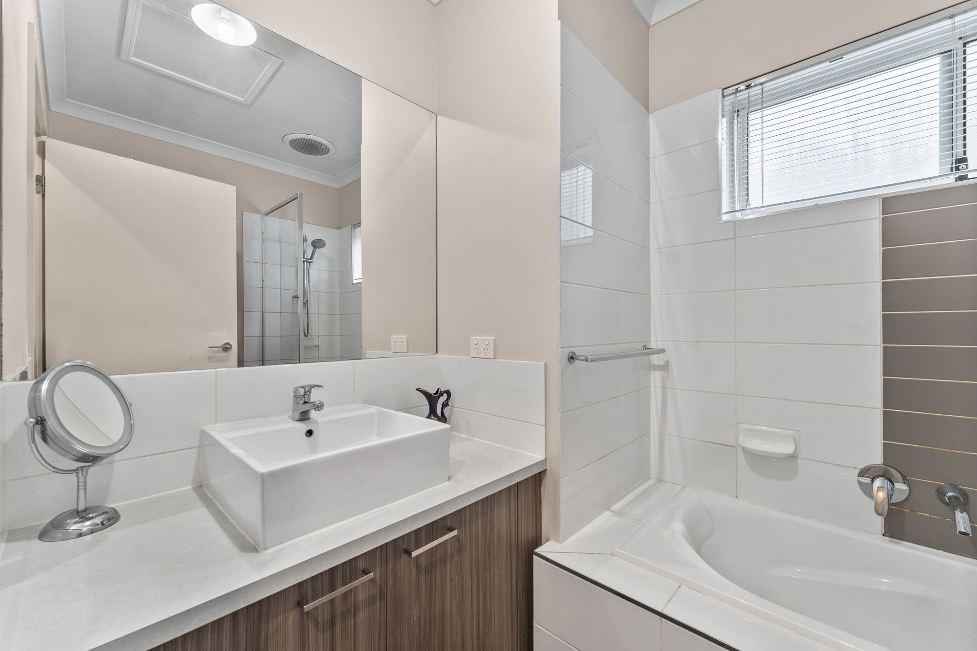 24A Bridge Road — photo 8 of 11