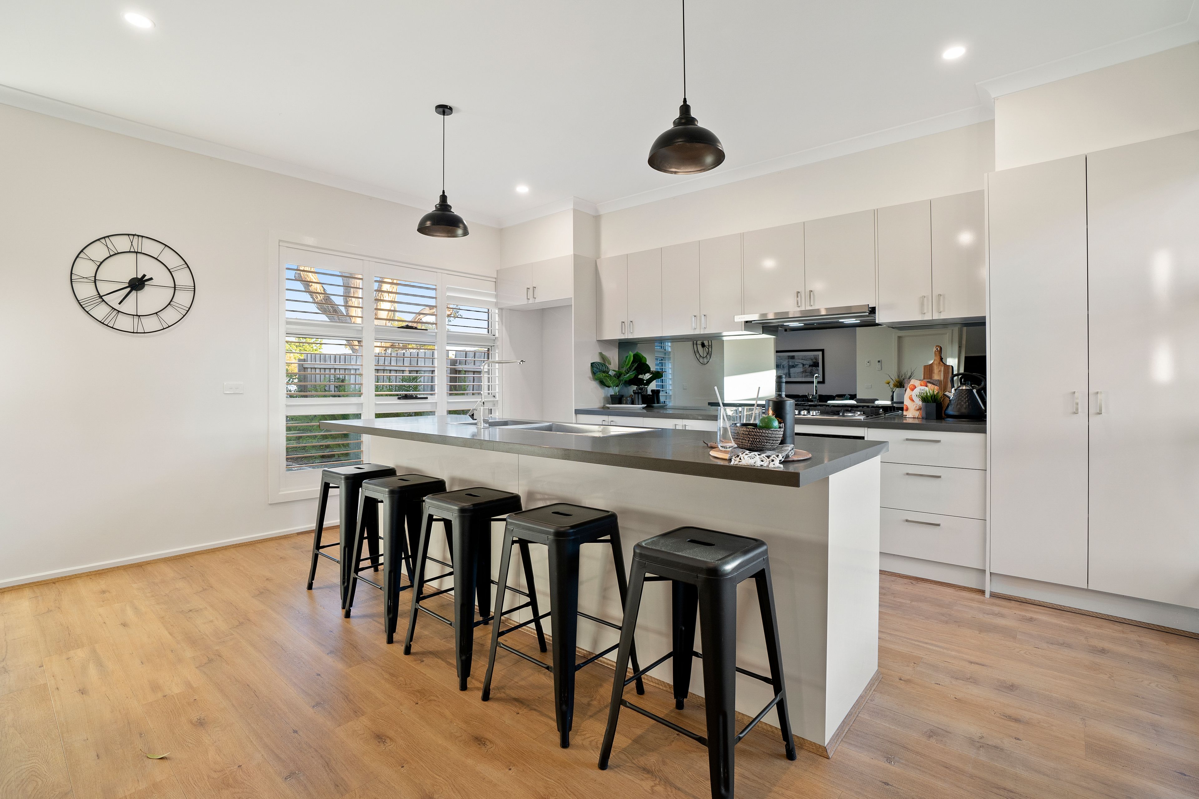 1/10 Pinnacle Avenue, Ferntree Gully, VIC 3156
