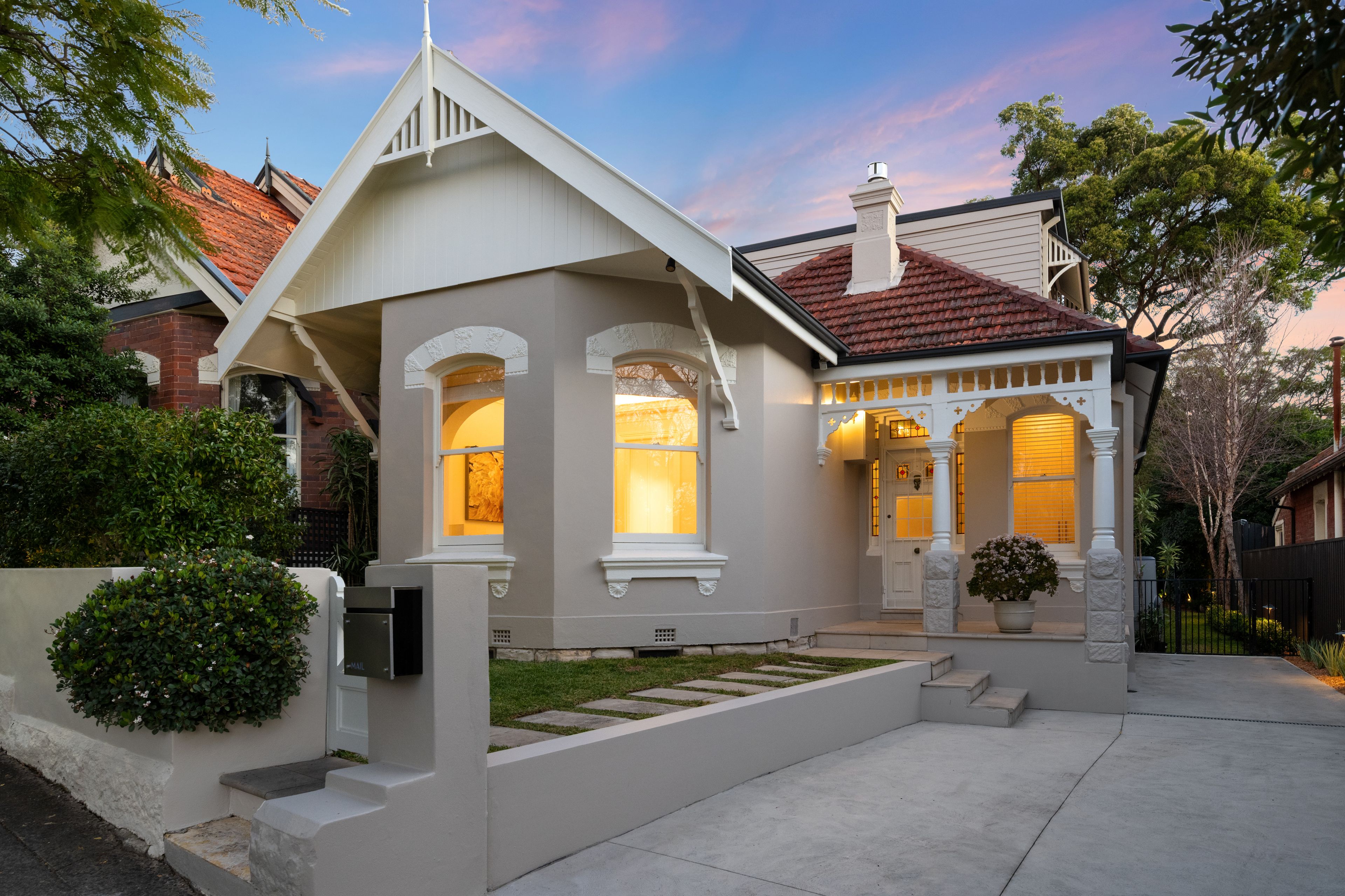 6 Canrobert Street — photo from Ray White Lower North Shore (Mosman)