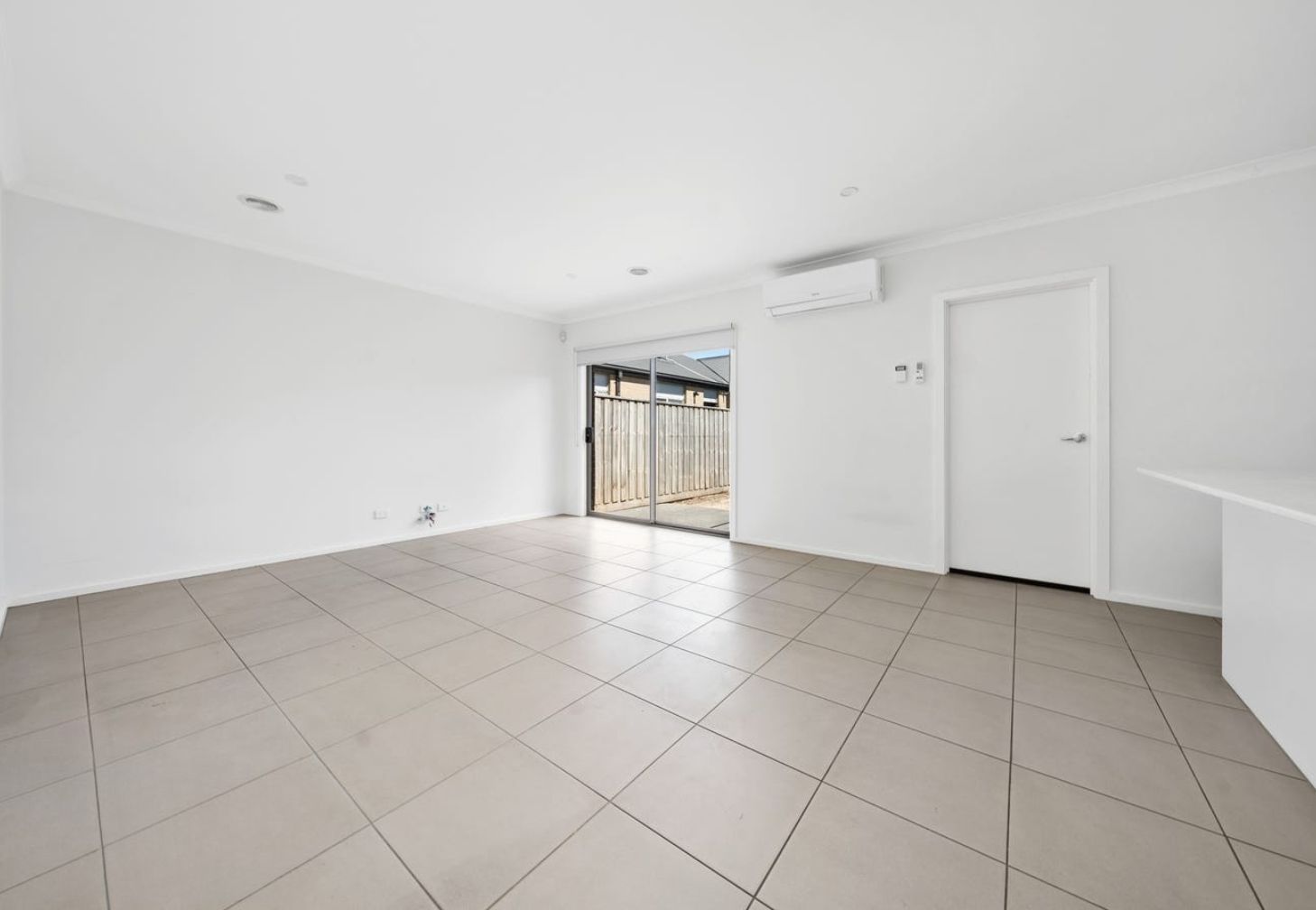 4 Brolga Street — photo 3 of 6