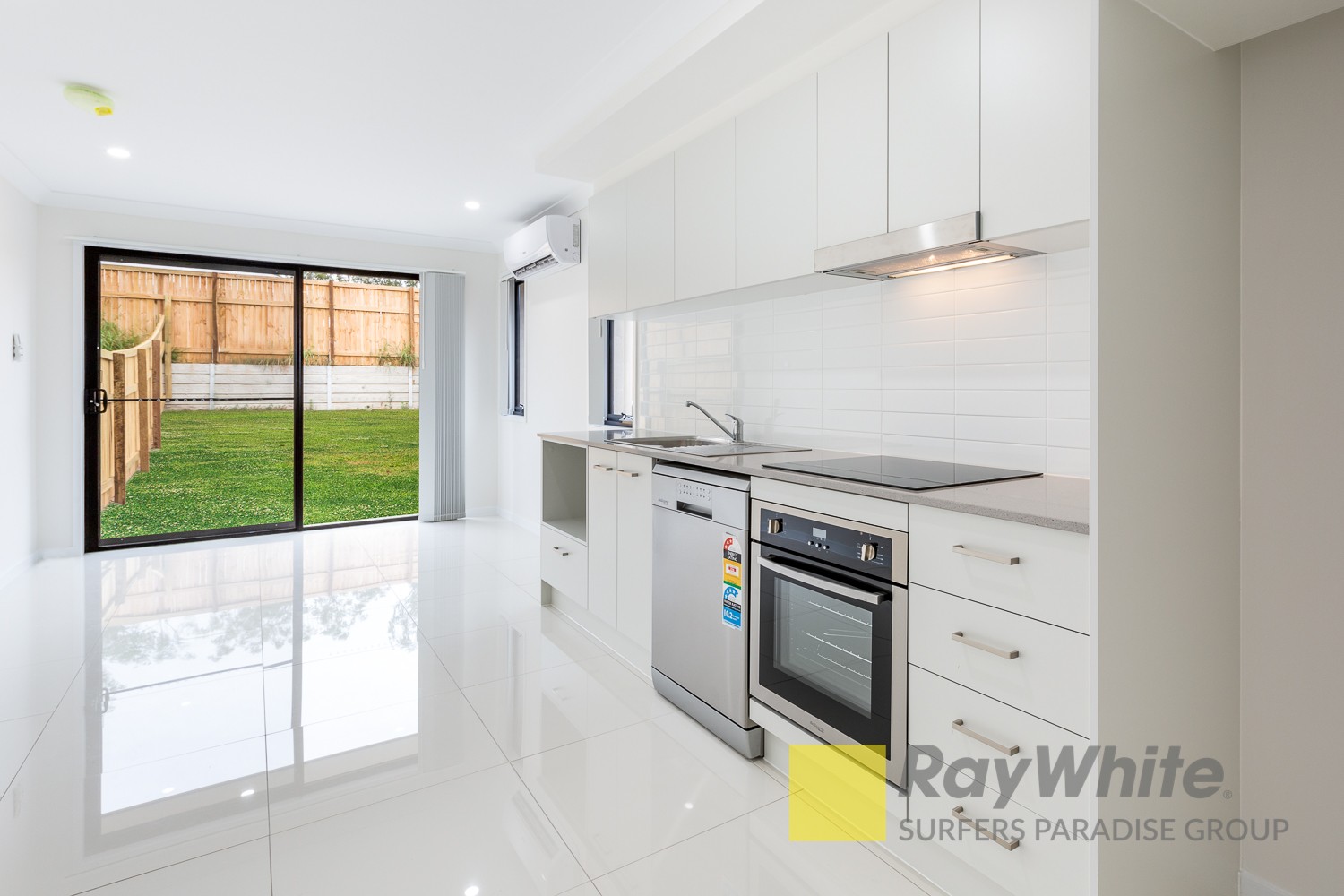 2/51 Locke Crescent, Redbank Plains, QLD 4301